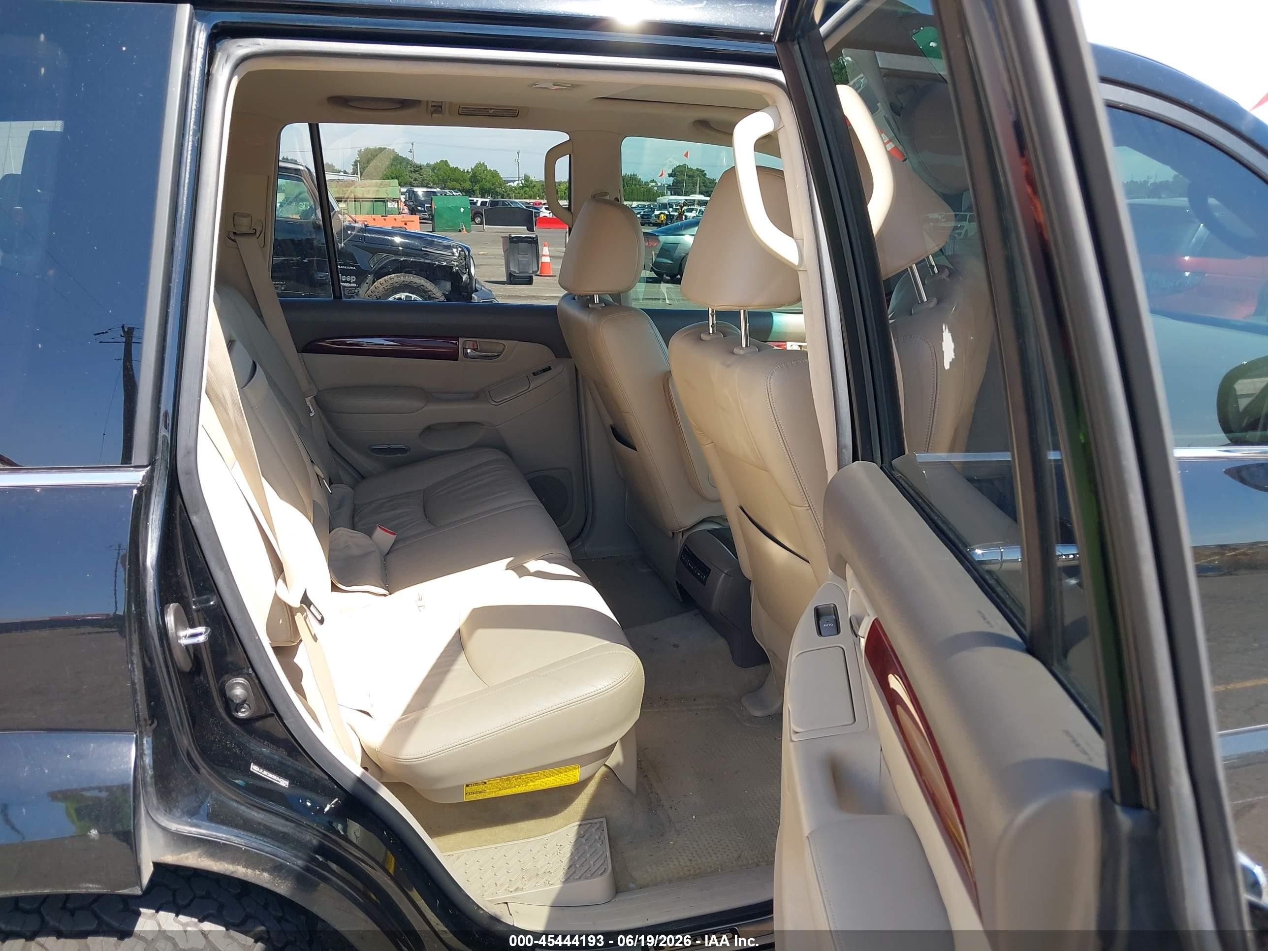 2008 Lexus Gx 470   Black vin: JTJBT20X380162593