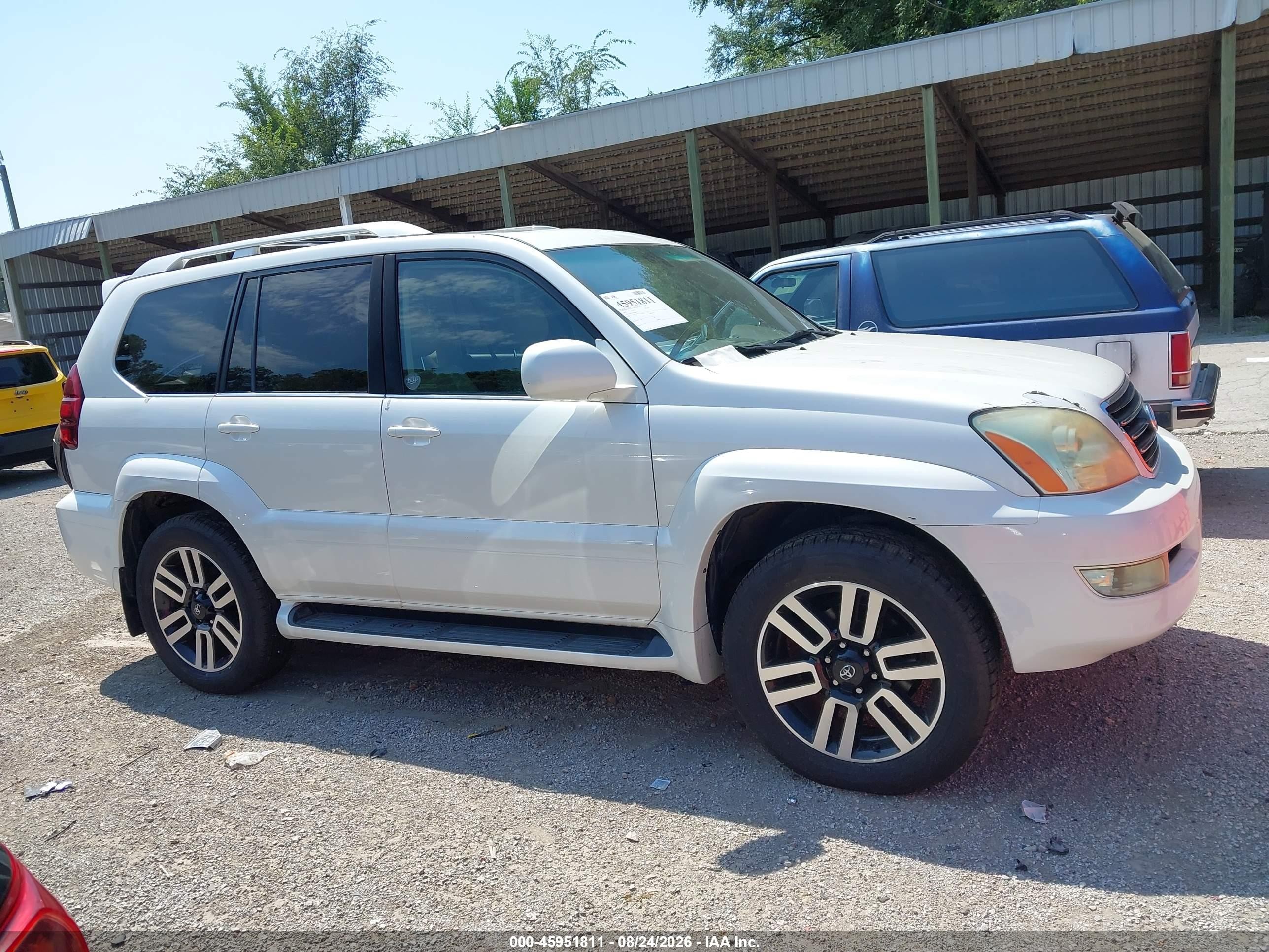 2004 Lexus Gx 470   White vin: JTJBT20X440066384