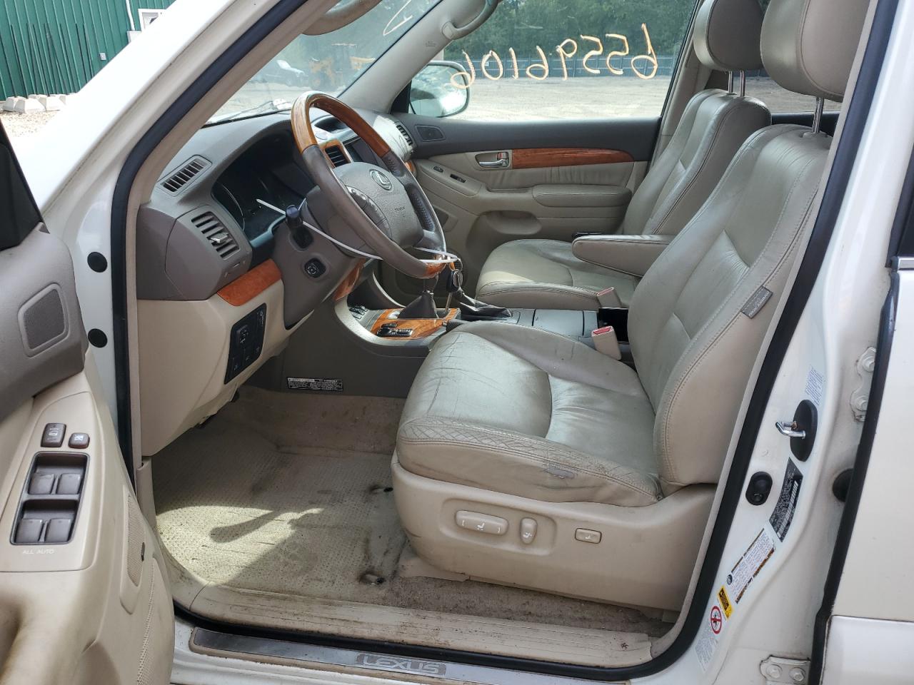 2006 Lexus Gx 470 White vin: JTJBT20X460101198 Damage: Left Front Seat, Worn, Replacement Required