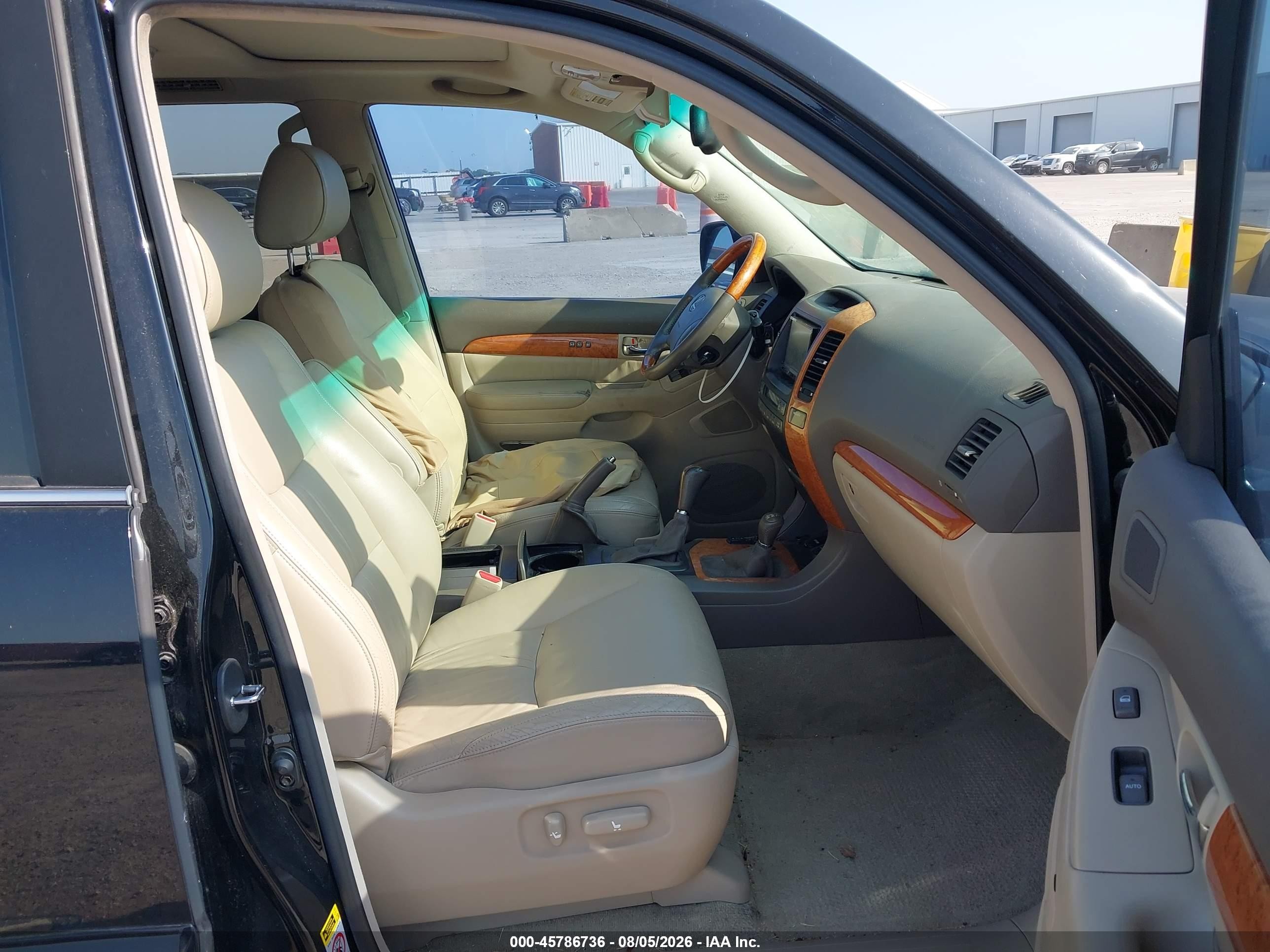 2004 Lexus Gx 470   Black vin: JTJBT20X540031806