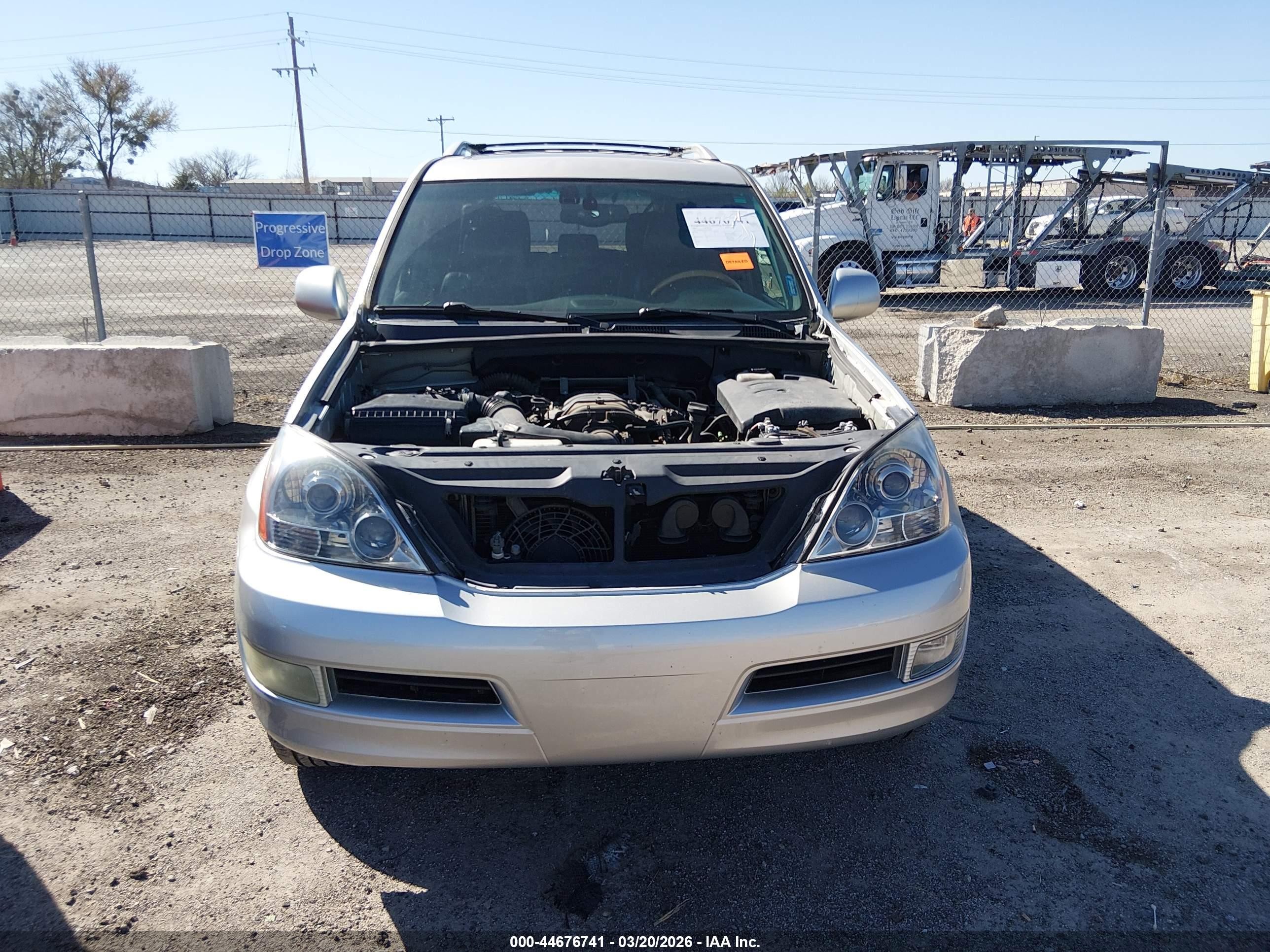 2005 Lexus Gx 470   Silver vin: JTJBT20X550078125