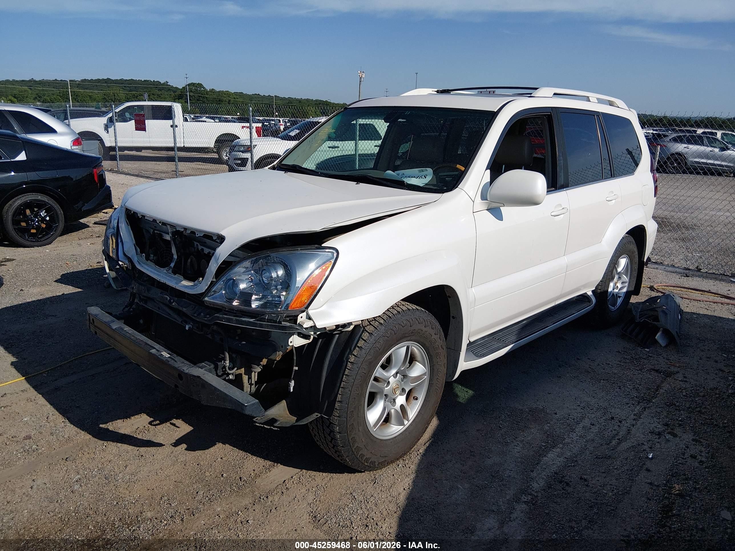2004 Lexus Gx 470   White vin: JTJBT20X640039932