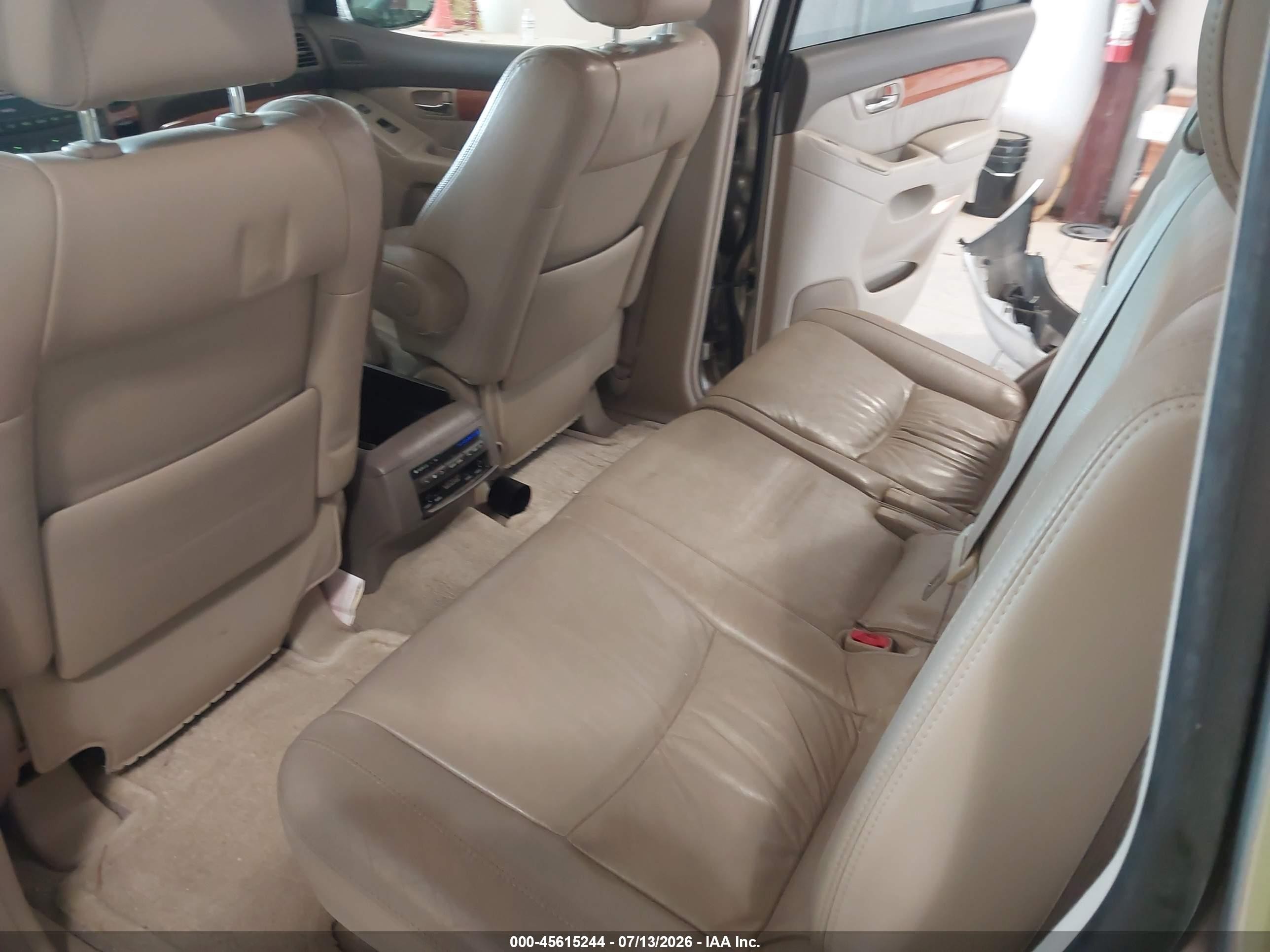 2005 Lexus Gx 470   Gold vin: JTJBT20X650070065