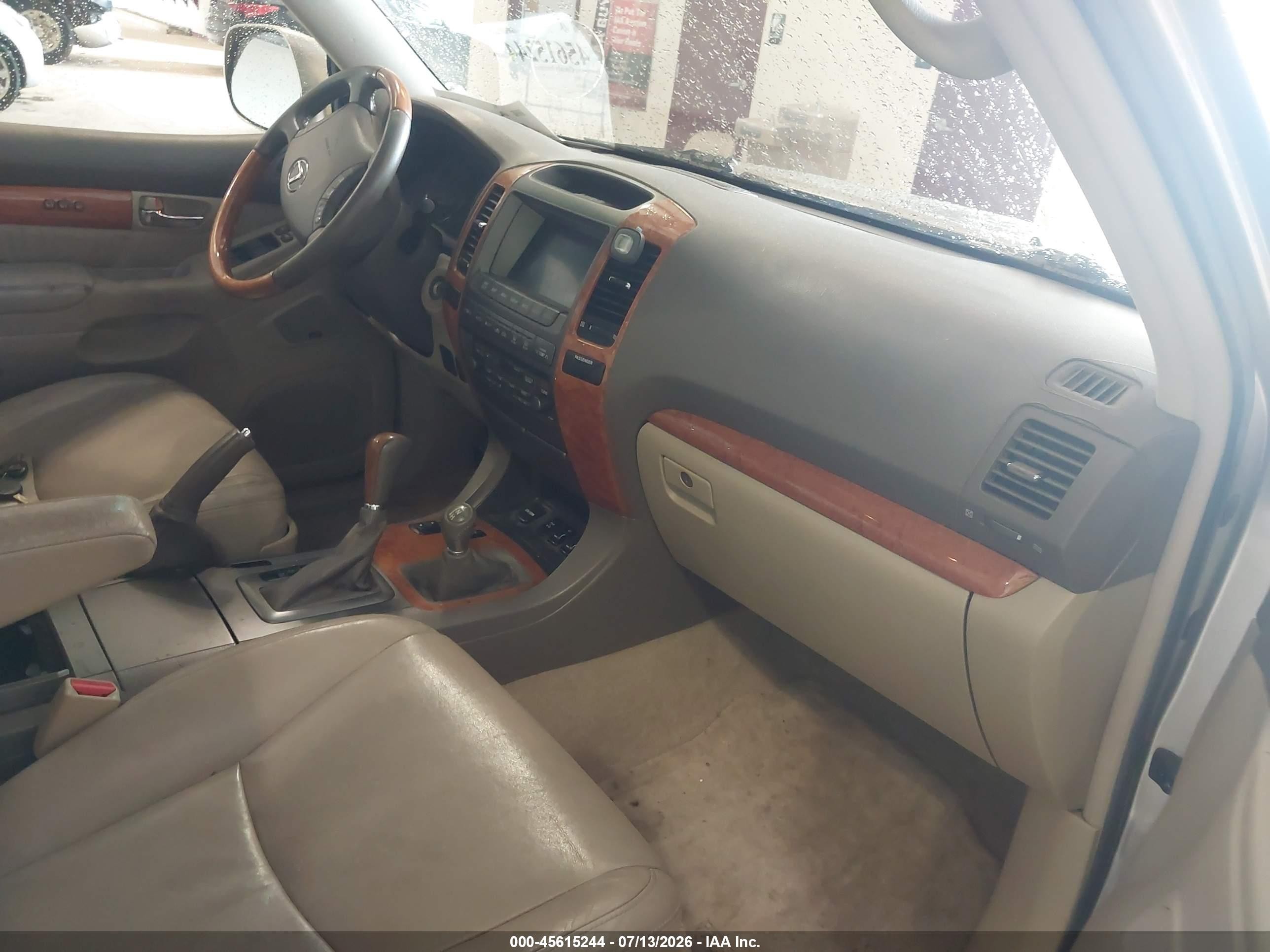2005 Lexus Gx 470   Gold vin: JTJBT20X650070065