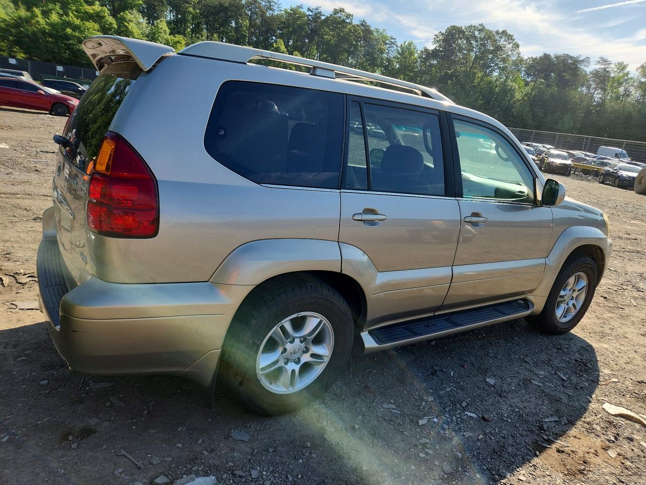 2005 Lexus Gx 470 Gold vin: JTJBT20X650075816