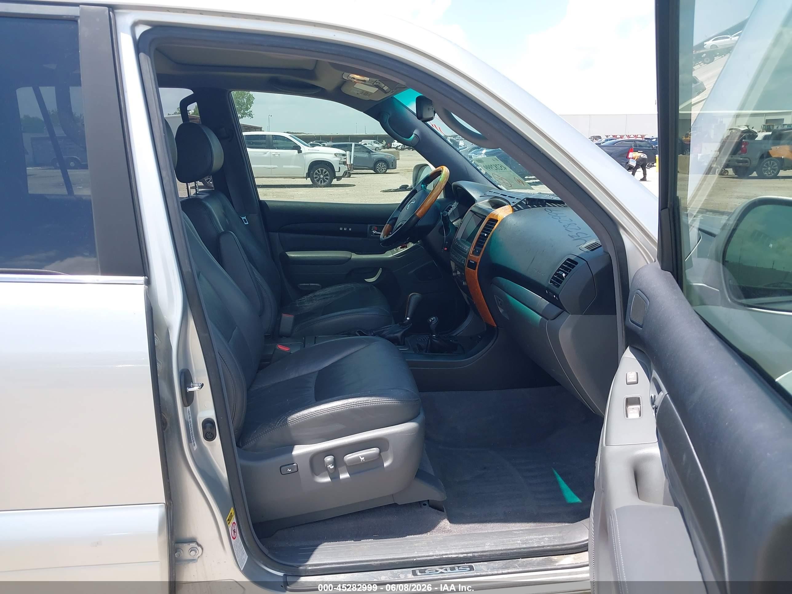 2007 Lexus Gx 470   Silver vin: JTJBT20X770145133