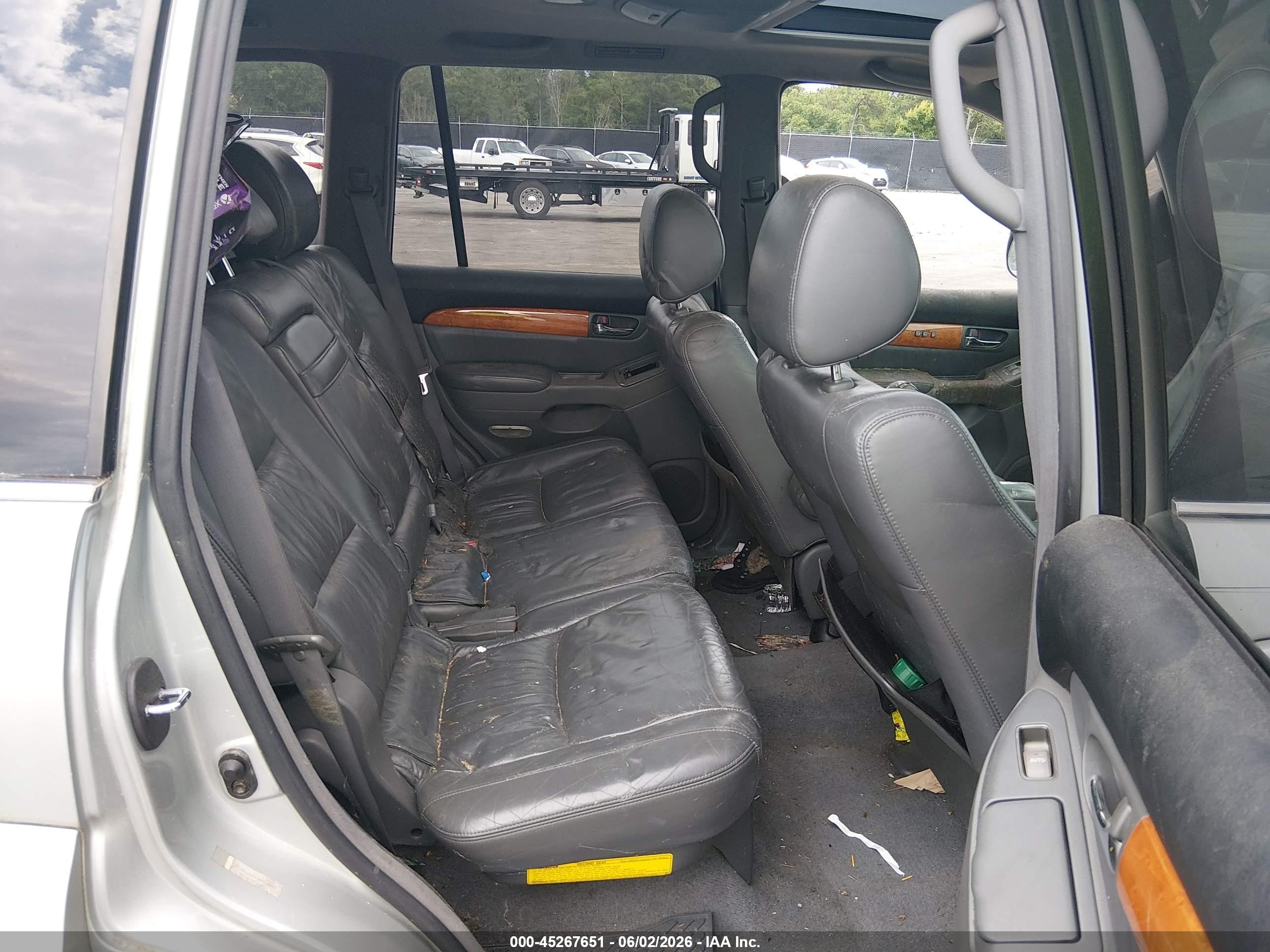 2003 Lexus Gx 470   Silver vin: JTJBT20X830018837