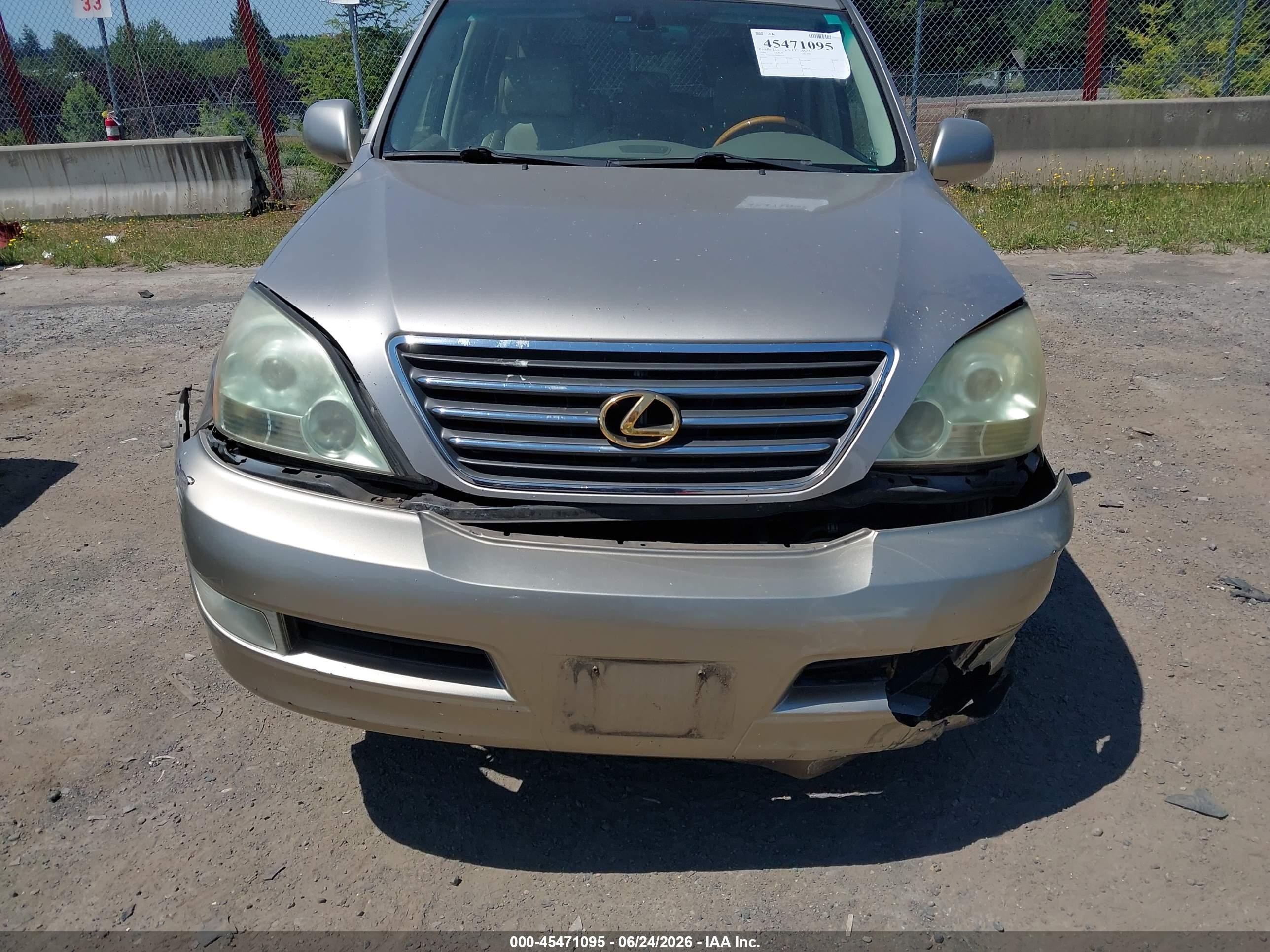 2004 Lexus Gx 470   Beige vin: JTJBT20X840062659