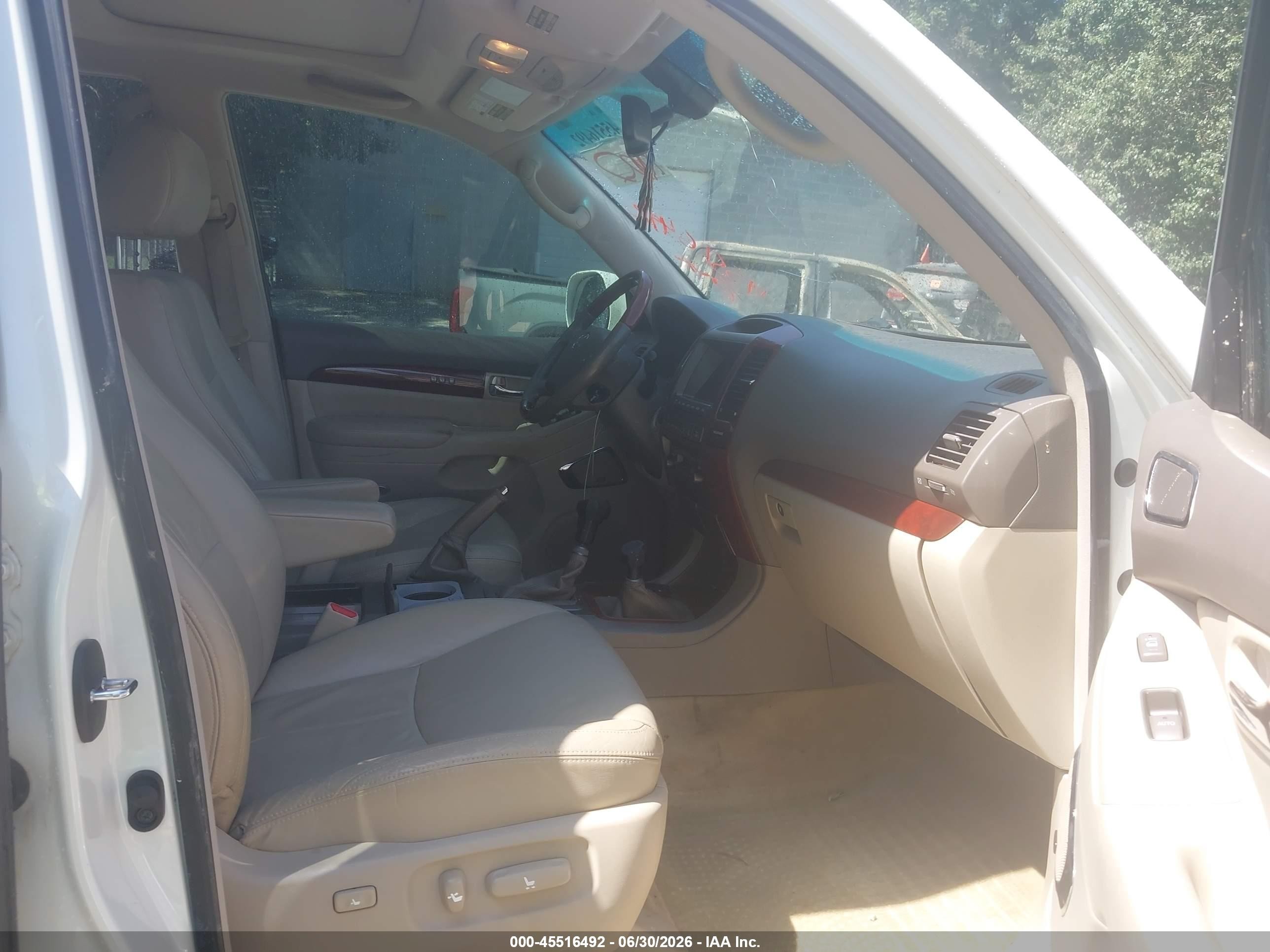2008 Lexus Gx 470   White vin: JTJBT20X880159348