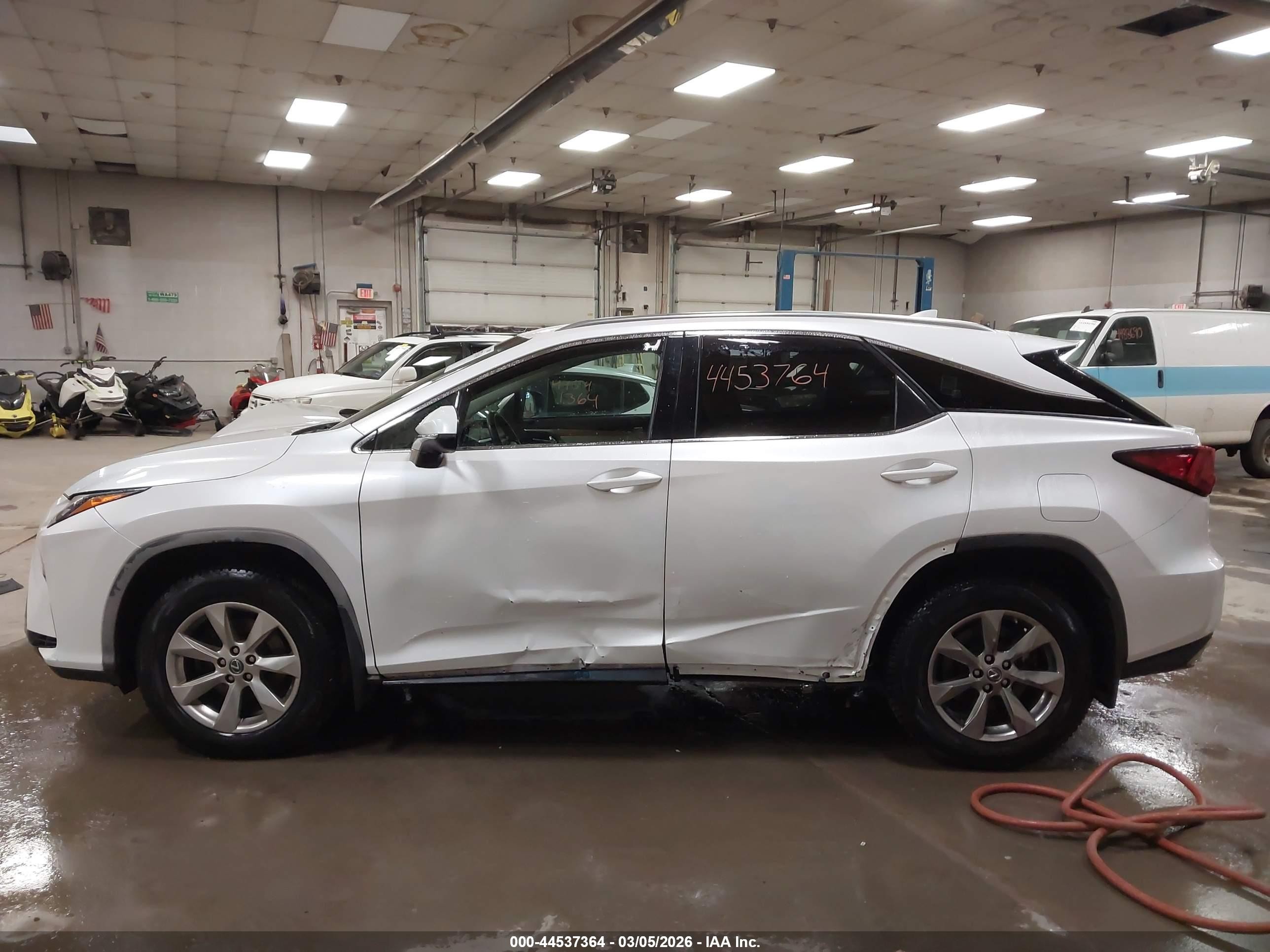 2019 Lexus Rx 350 White vin: JTJBZMCA4K2041598