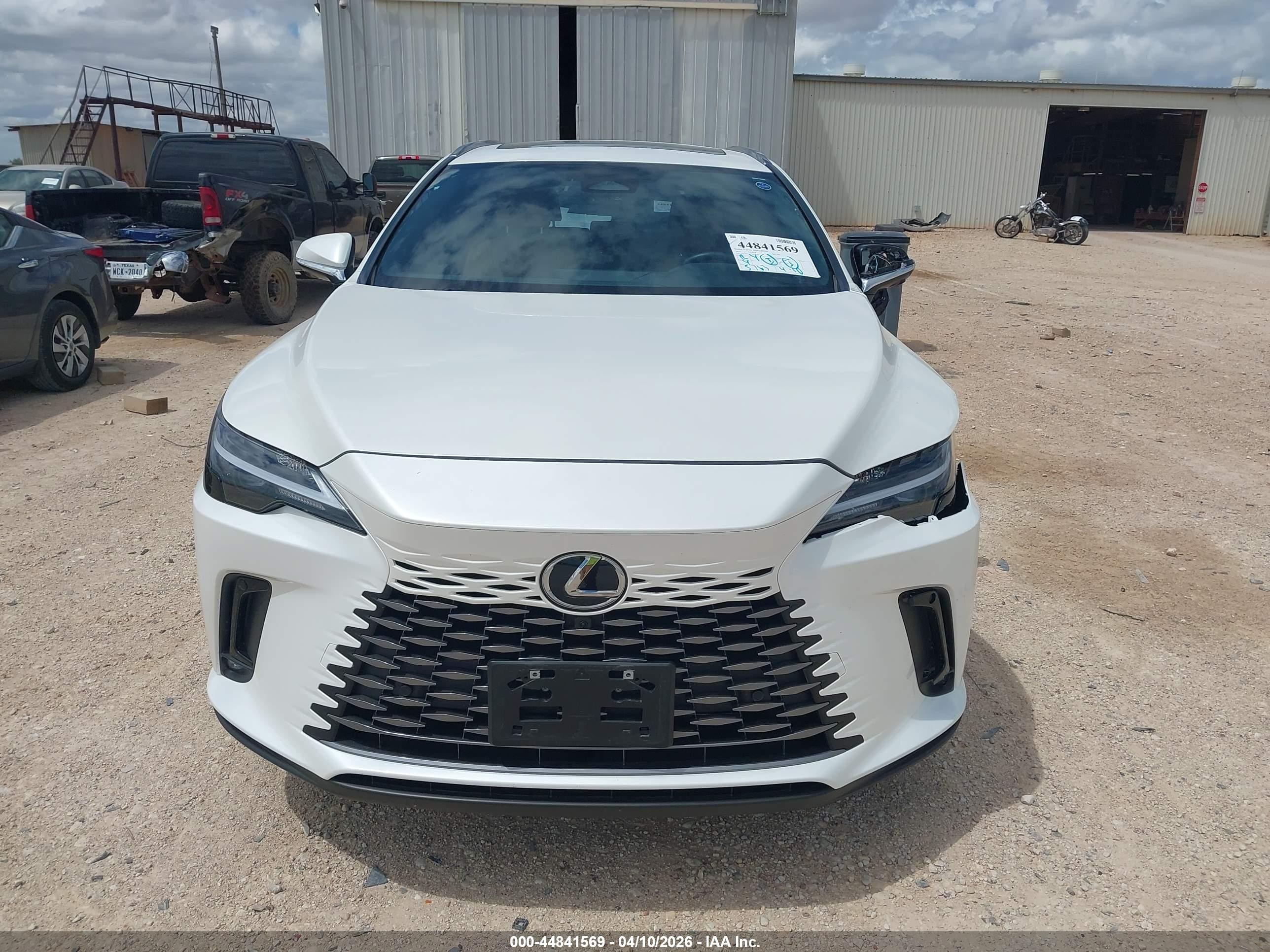 2025 Lexus Rx 350 Premium White vin: JTJCHMAA2S2029184