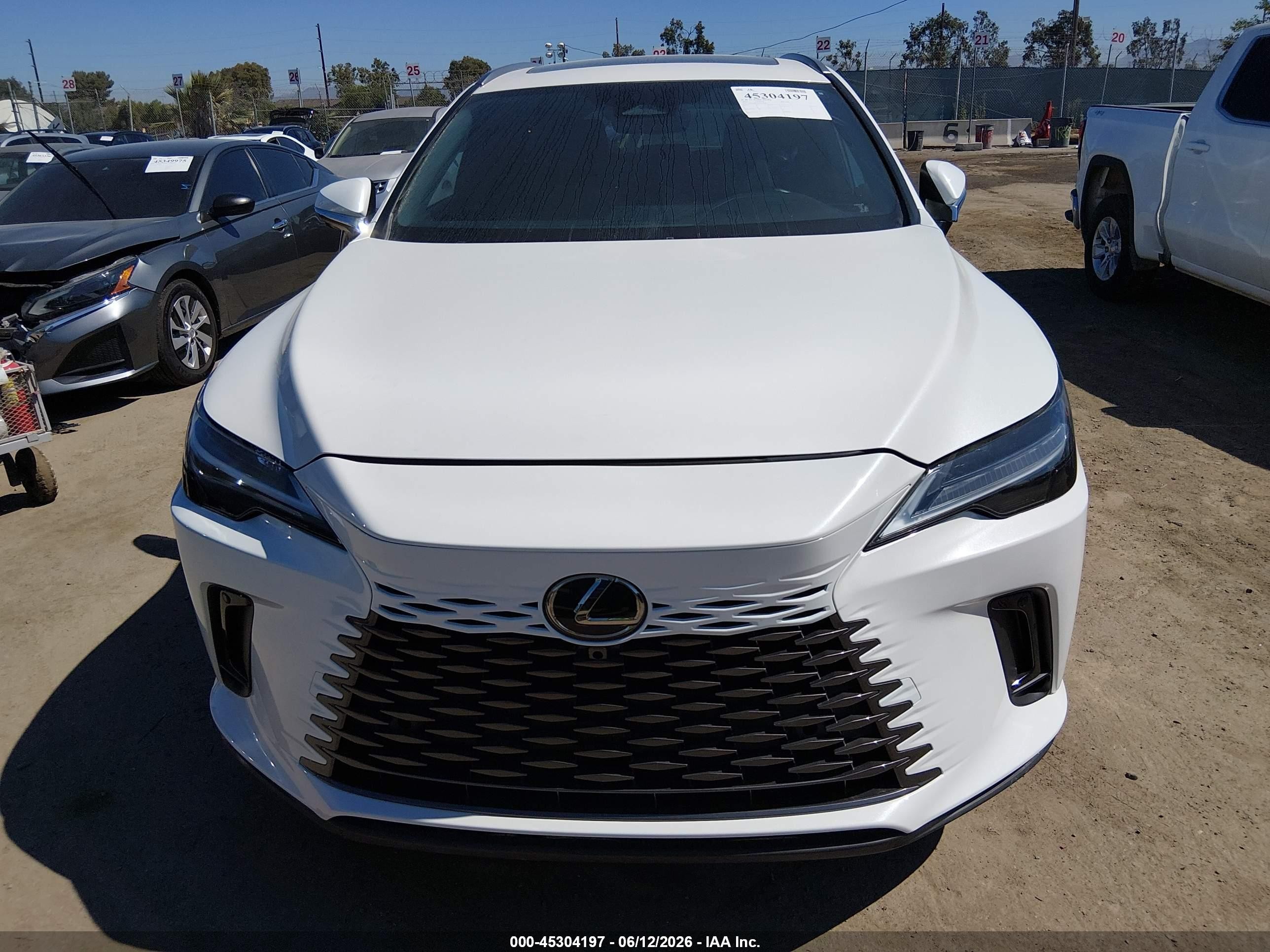 2024 Lexus Rx 350 Premium White vin: JTJCHMAA4R2013305