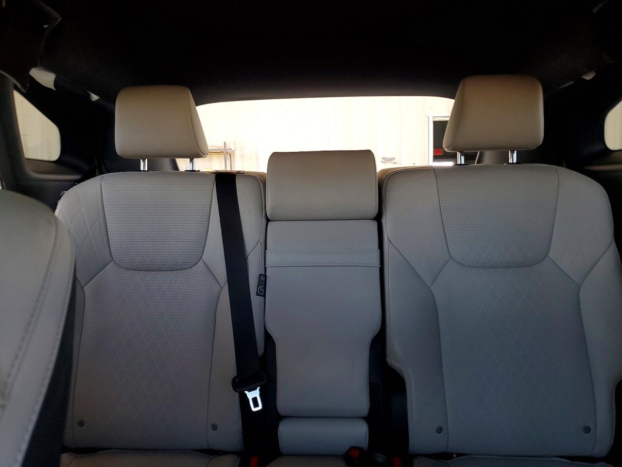 2023 Lexus Rx 350 Premium+ White vin: JTJCHMAA7P2006667