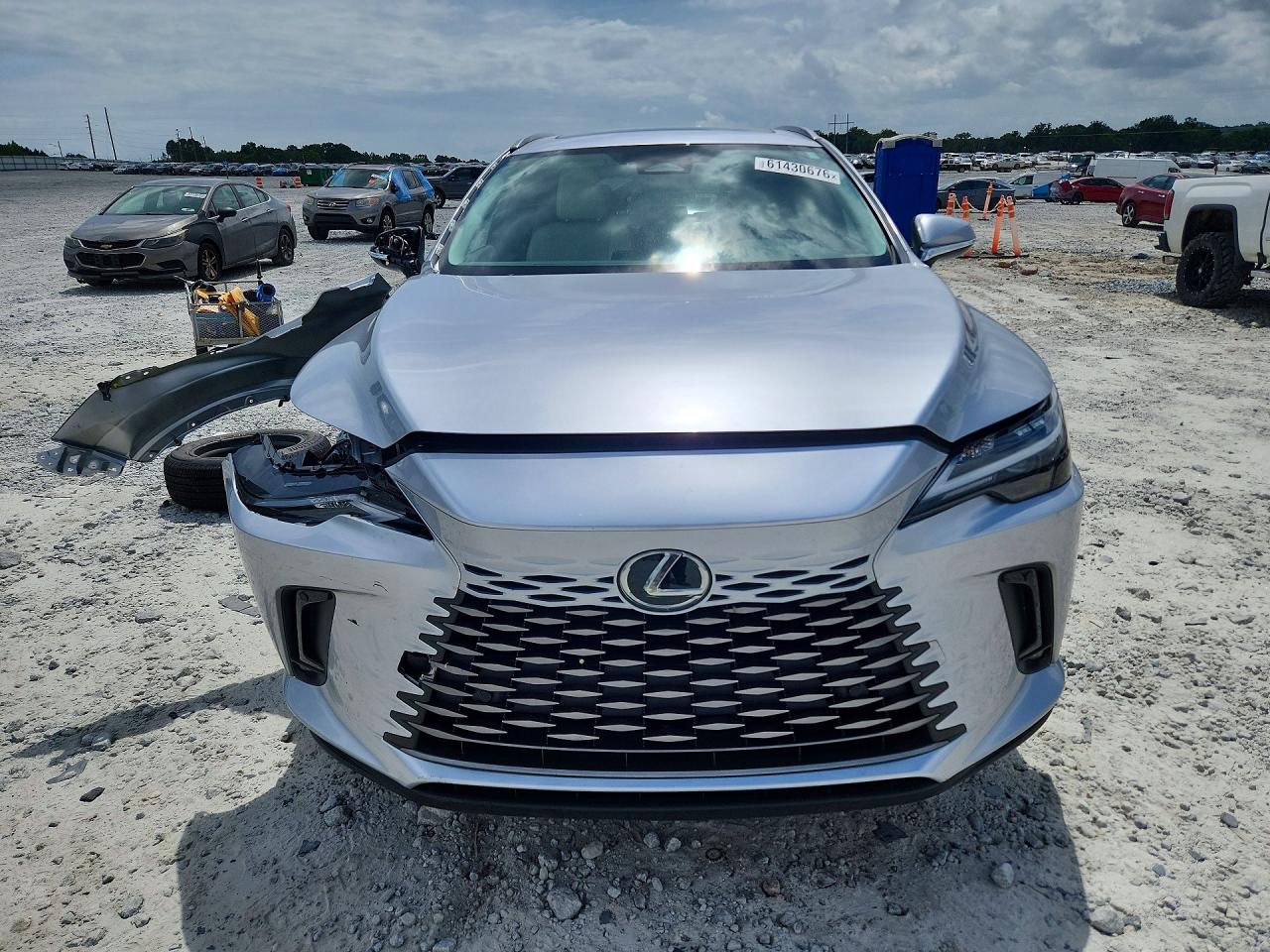 2024 Lexus Rx 350 Premium Silver vin: JTJCHMAAXR2020582