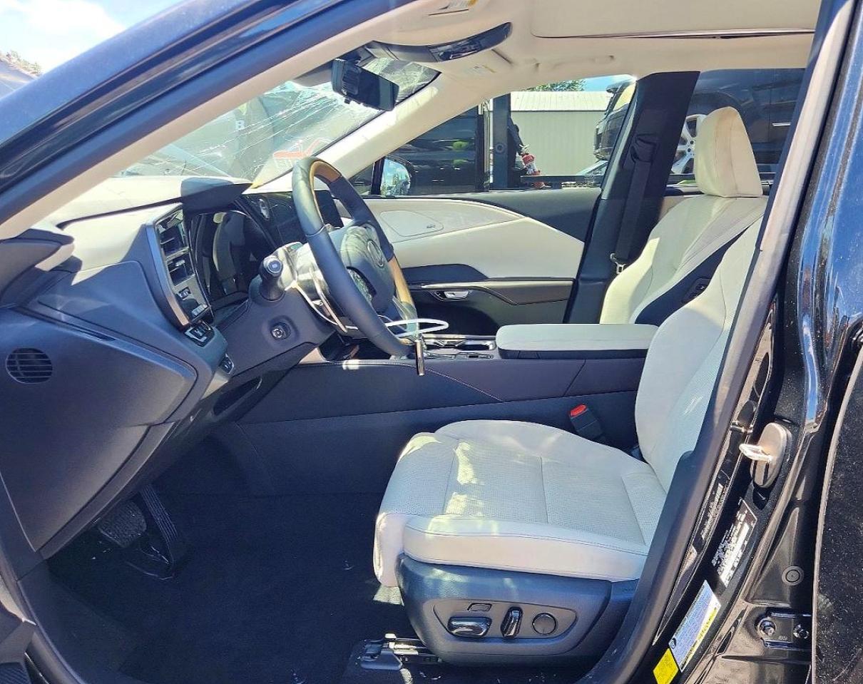 2026 Lexus Rx 450h+ Luxury Black vin: JTJCJMGA0T2037152