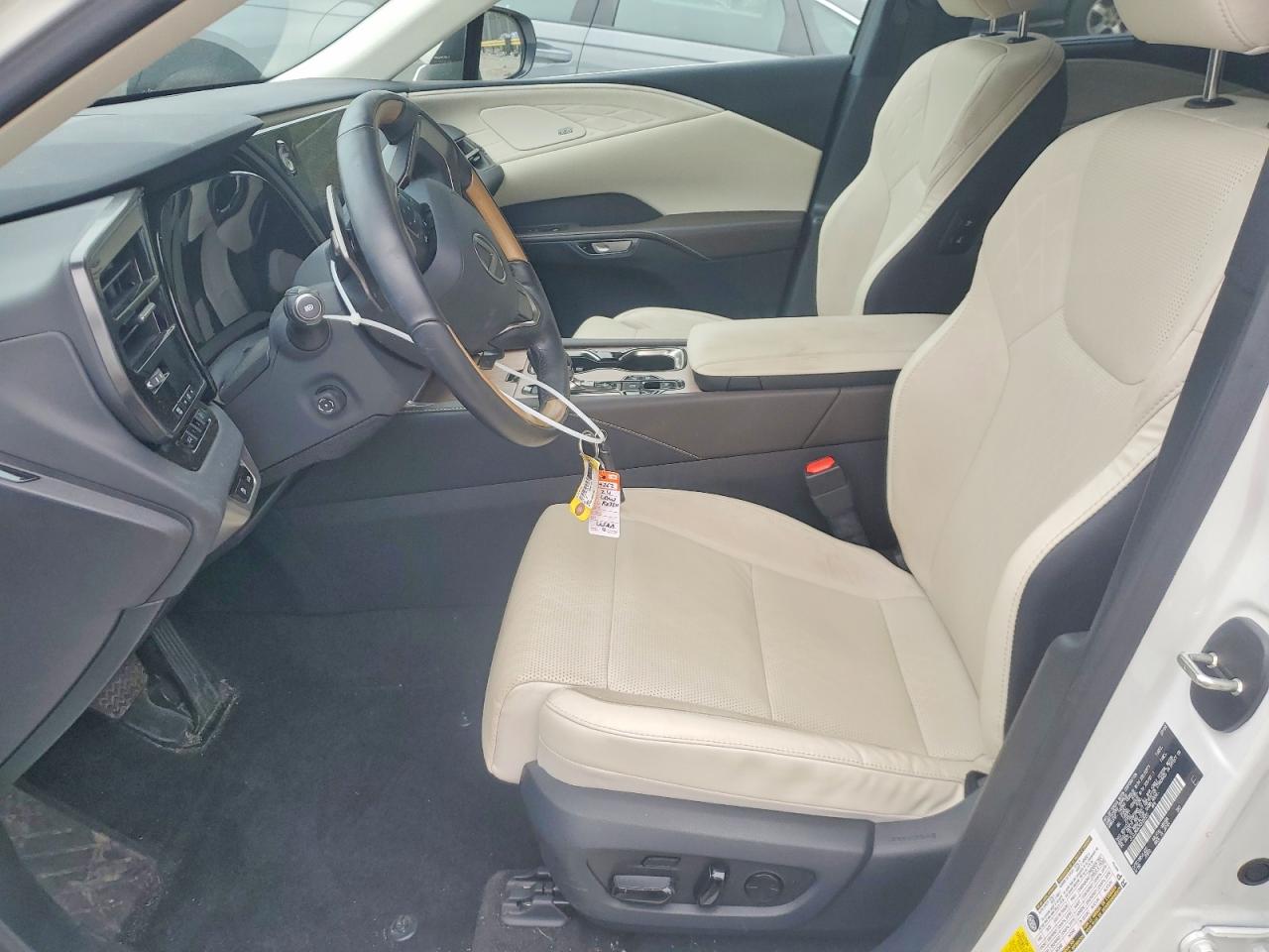 2024 Lexus Rx 450h+ Luxury White vin: JTJCJMGA7R2020552