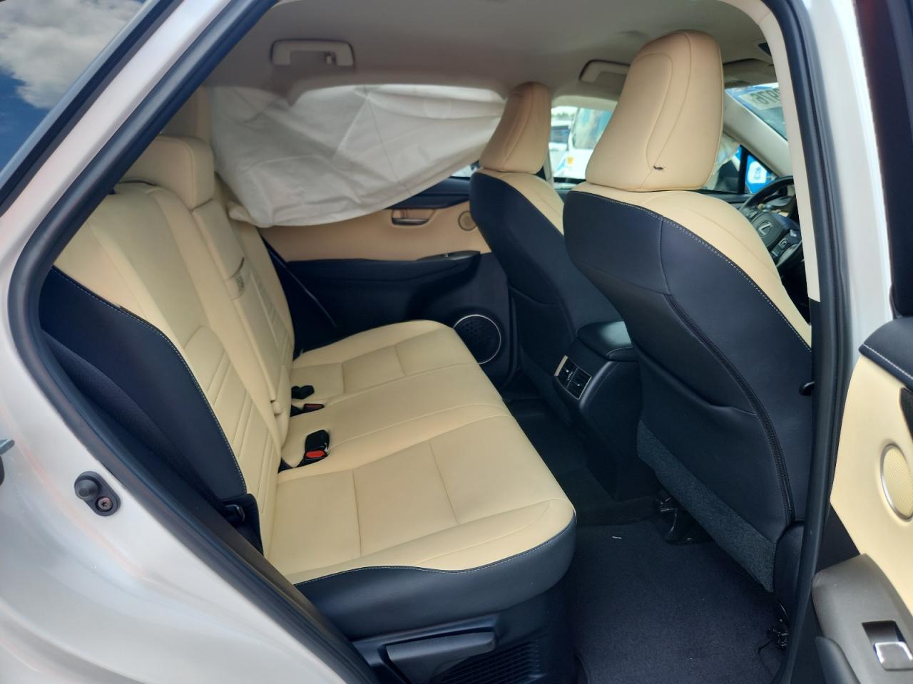 2021 Lexus Nx 300 Base White vin: JTJDARBZ6M5021388