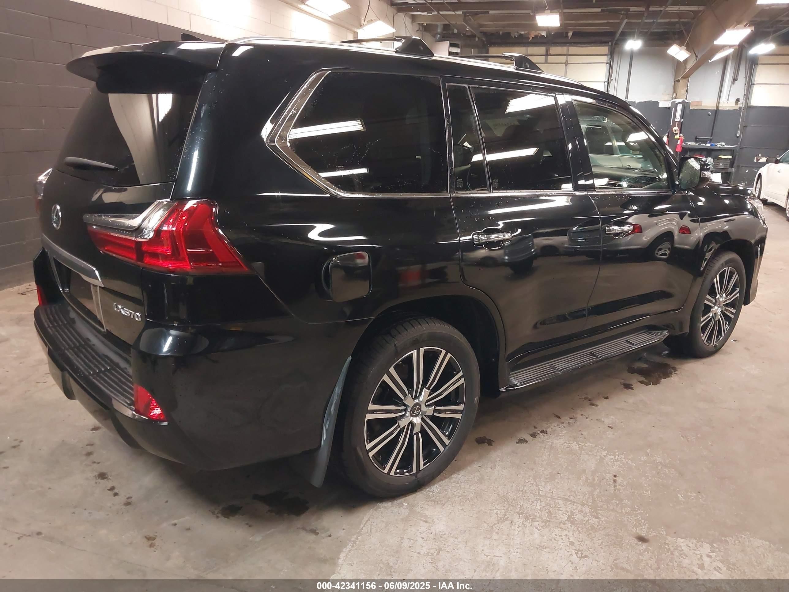 2021 Lexus Lx 570 Three-row/two-row Black vin: JTJDY7AX0M4352294