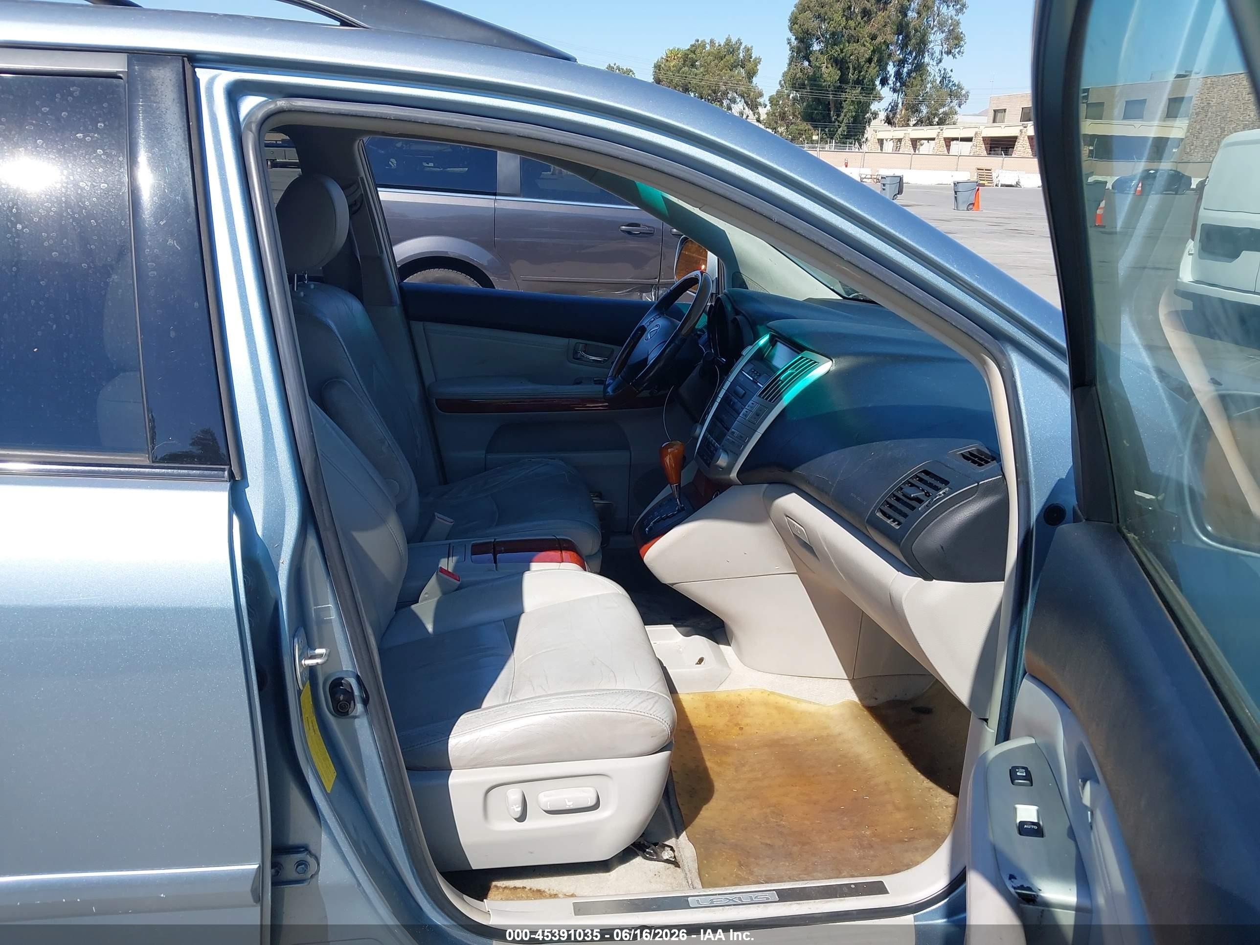 2005 Lexus Rx 330   Light Blue vin: JTJGA31U050046964