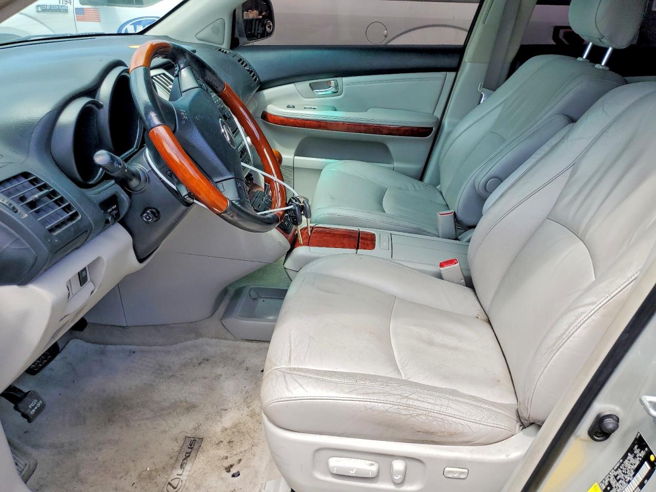 2005 Lexus Rx 330 Silver vin: JTJGA31U150050652