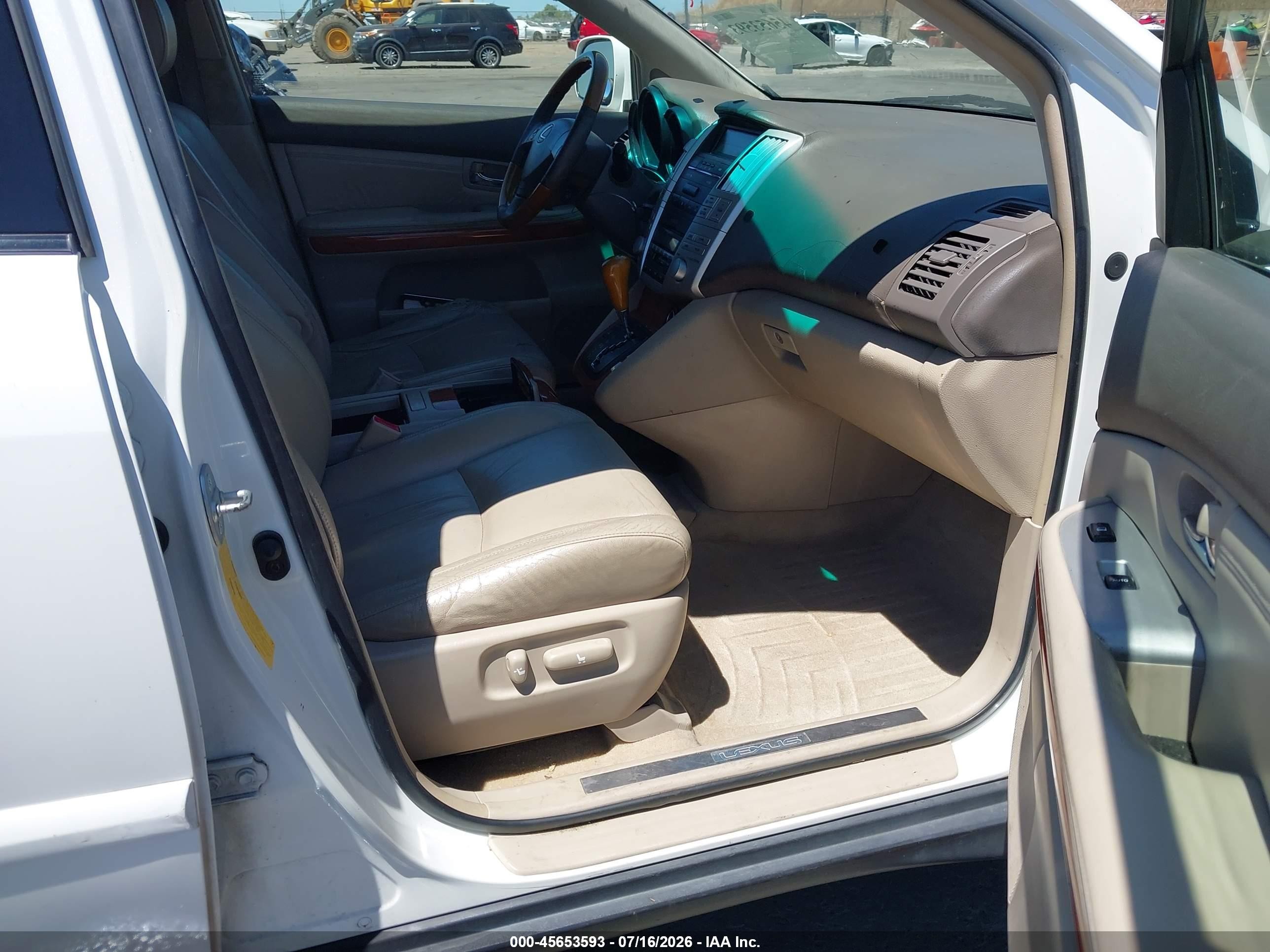 2004 Lexus Rx 330   White vin: JTJGA31U240006867