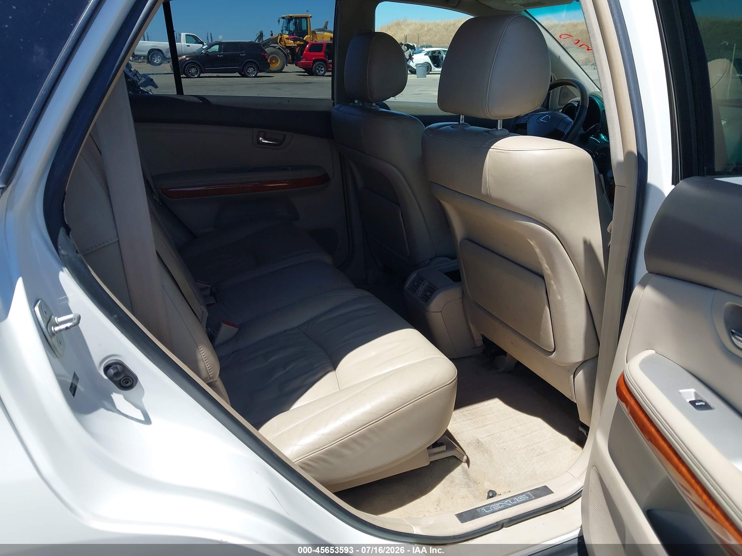 2004 Lexus Rx 330   White vin: JTJGA31U240006867