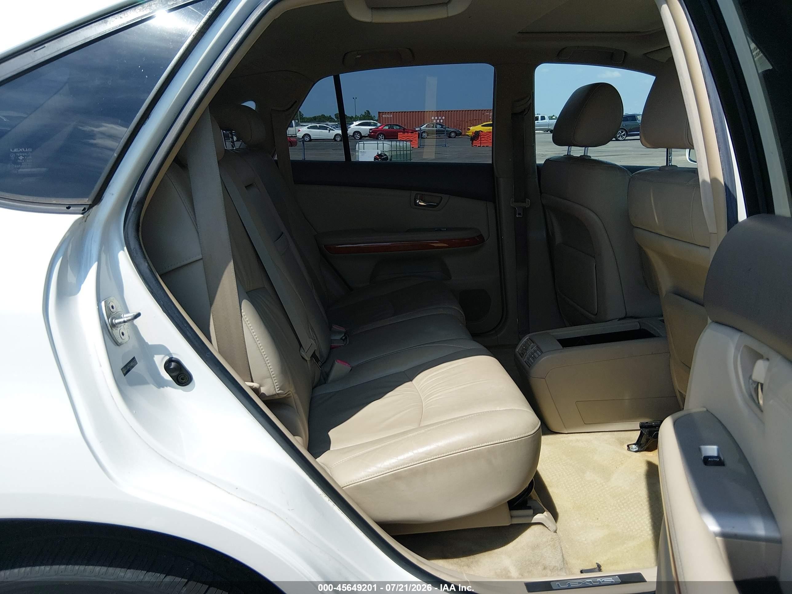 2004 Lexus Rx 330   White vin: JTJGA31U240027038