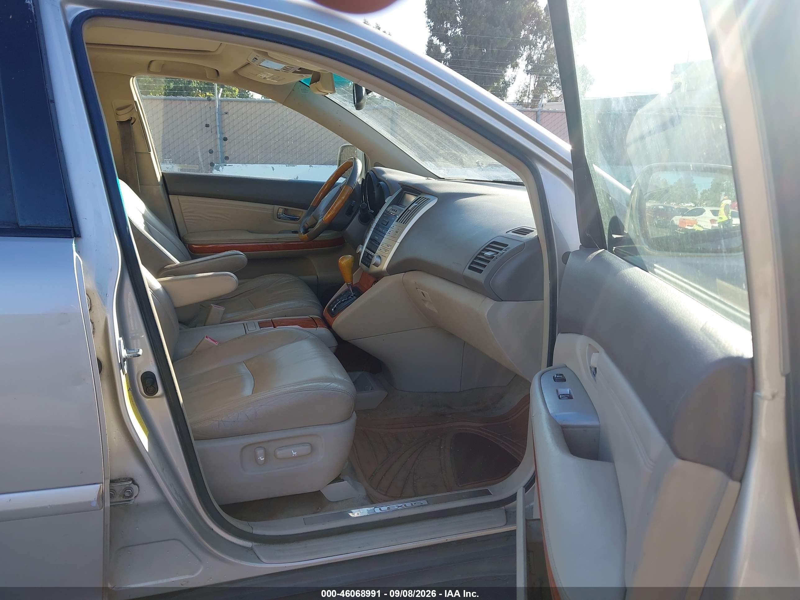 2004 Lexus Rx 330   Бежевый vin: JTJGA31U340030644