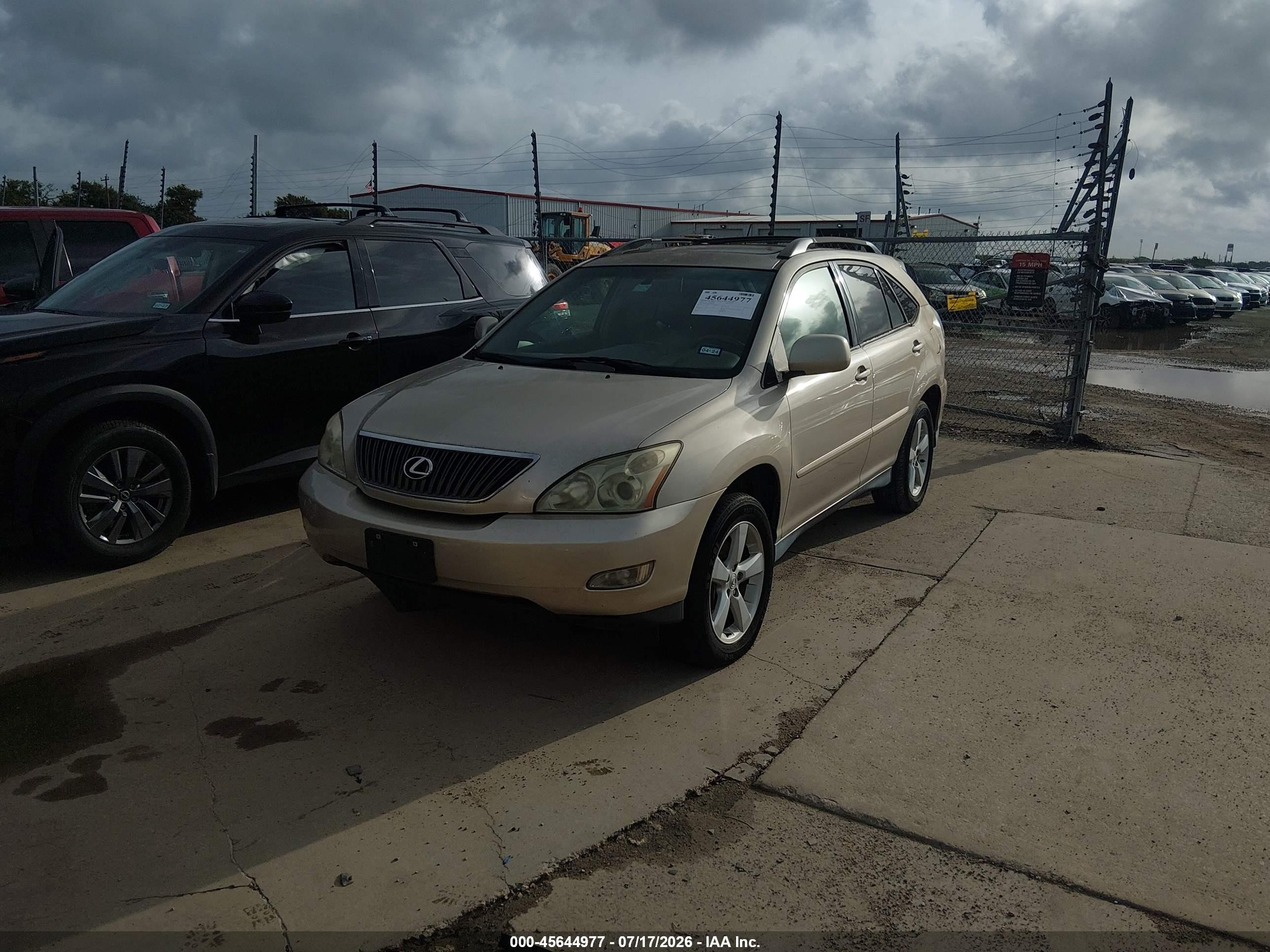 2004 Lexus Rx 330   Gold vin: JTJGA31U340030935