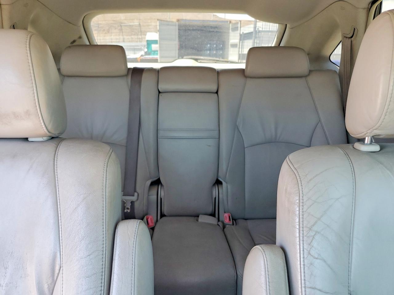 2004 Lexus Rx 330 Silver vin: JTJGA31U340034547