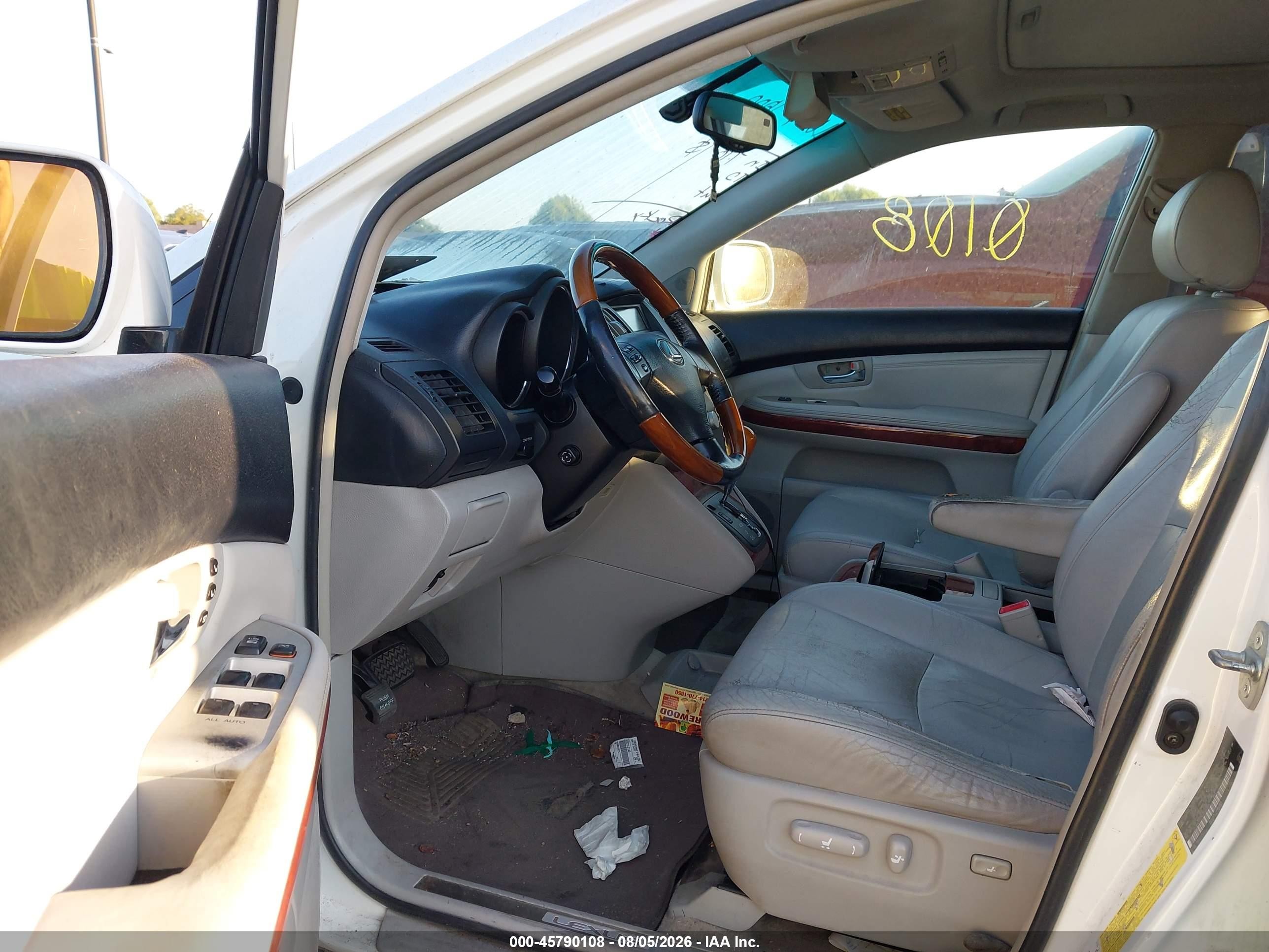 2006 Lexus Rx 330   White vin: JTJGA31U360065865