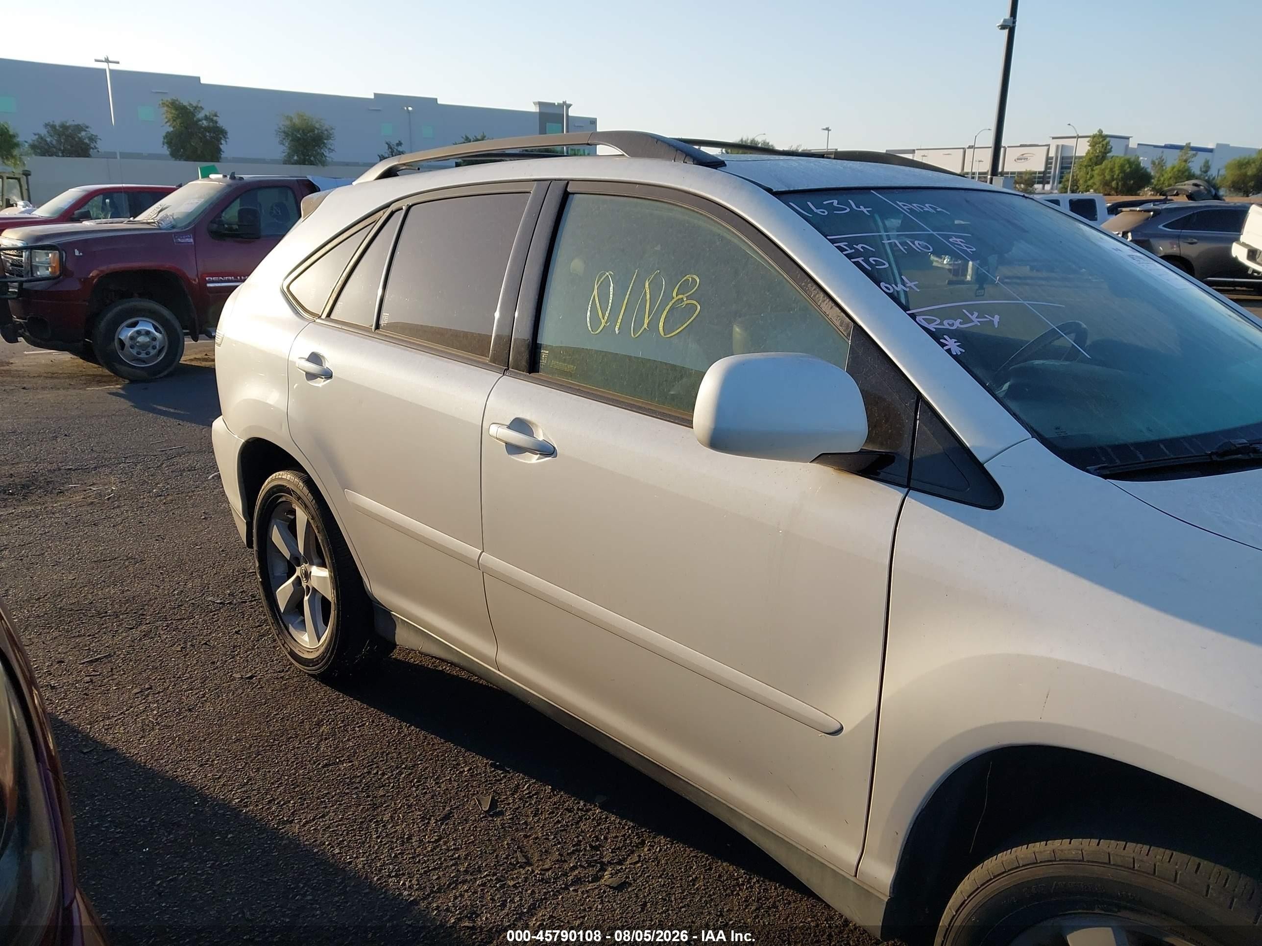 2006 Lexus Rx 330   White vin: JTJGA31U360065865