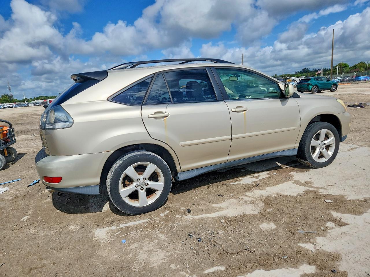 2004 Lexus Rx 330 Beige vin: JTJGA31U440016641