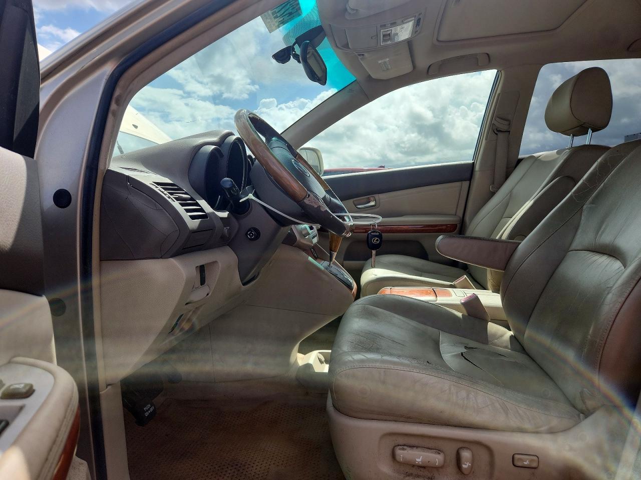 2004 Lexus Rx 330 Beige vin: JTJGA31U440016641