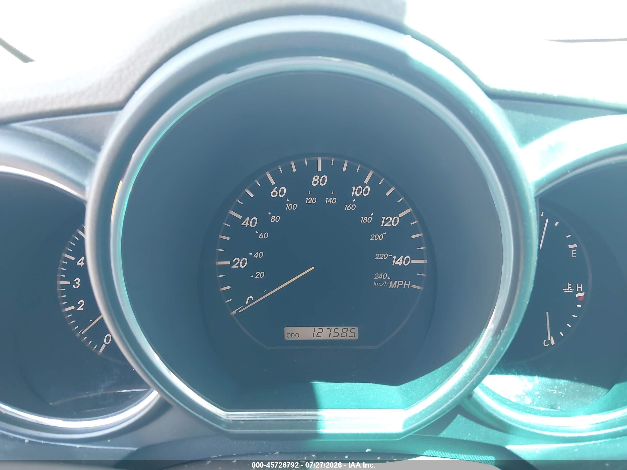 2004 Lexus Rx 330   Белый vin: JTJGA31U440023492