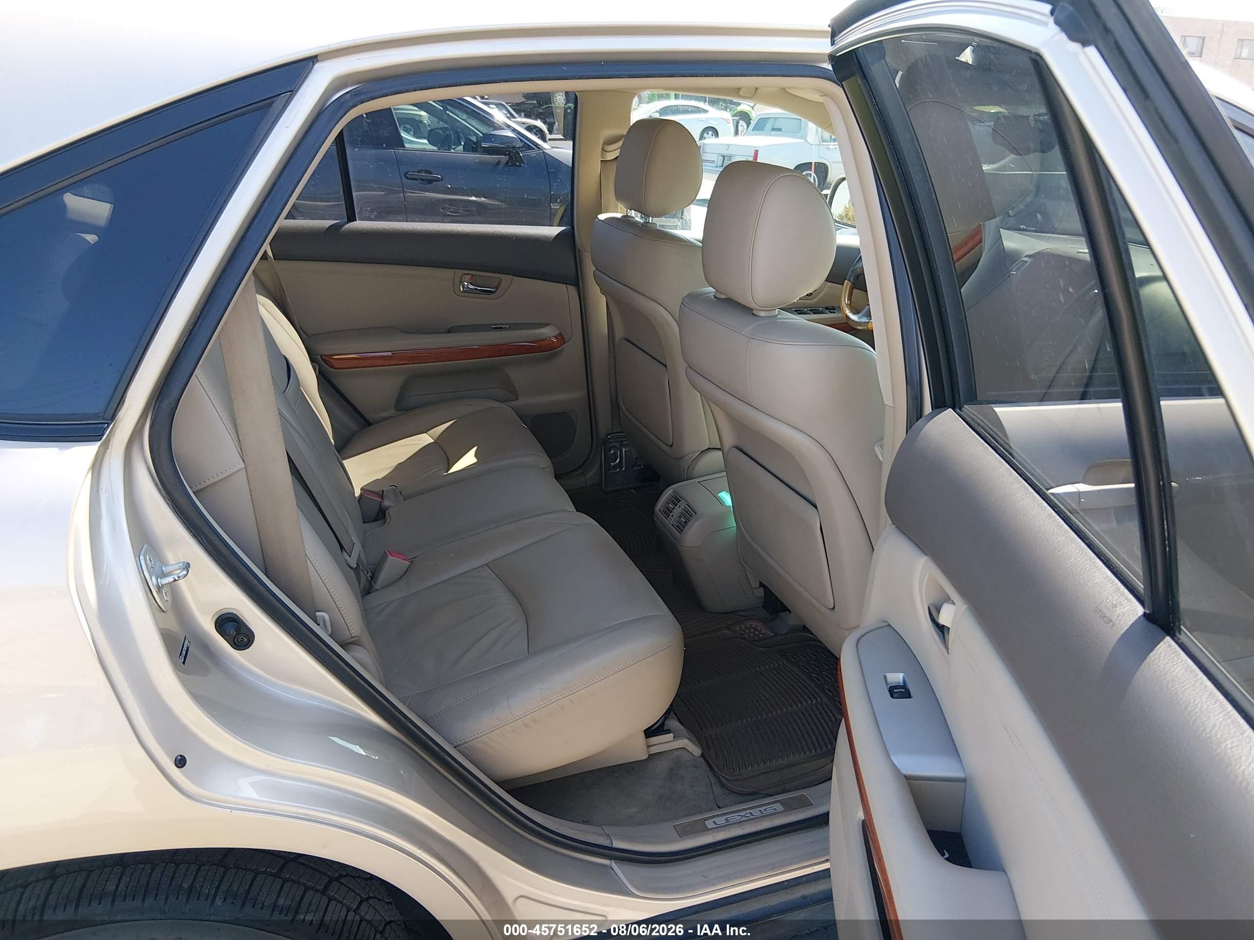 2005 Lexus Rx 330   Gold vin: JTJGA31U450049687
