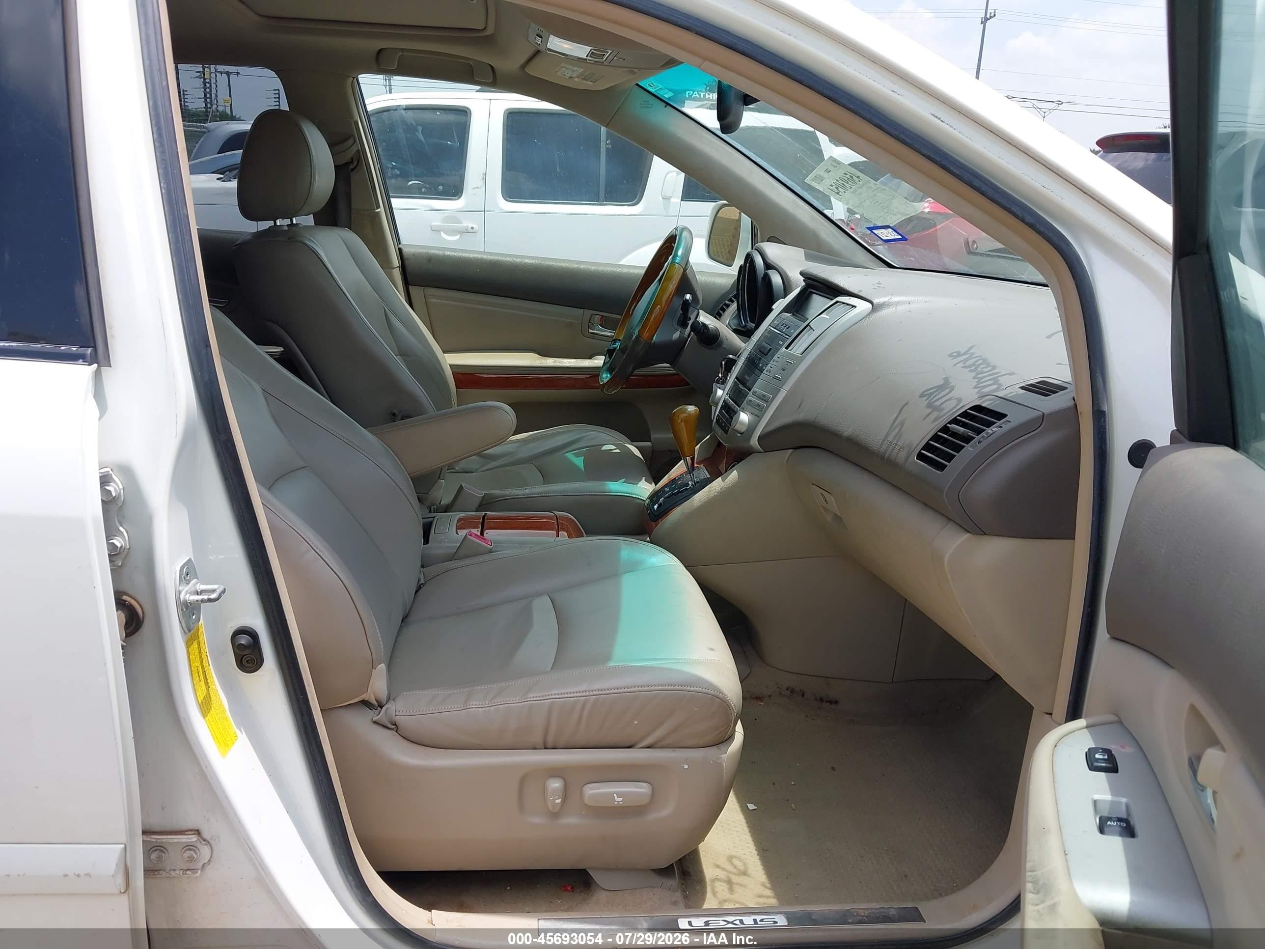 2004 Lexus Rx 330   White vin: JTJGA31U540023923