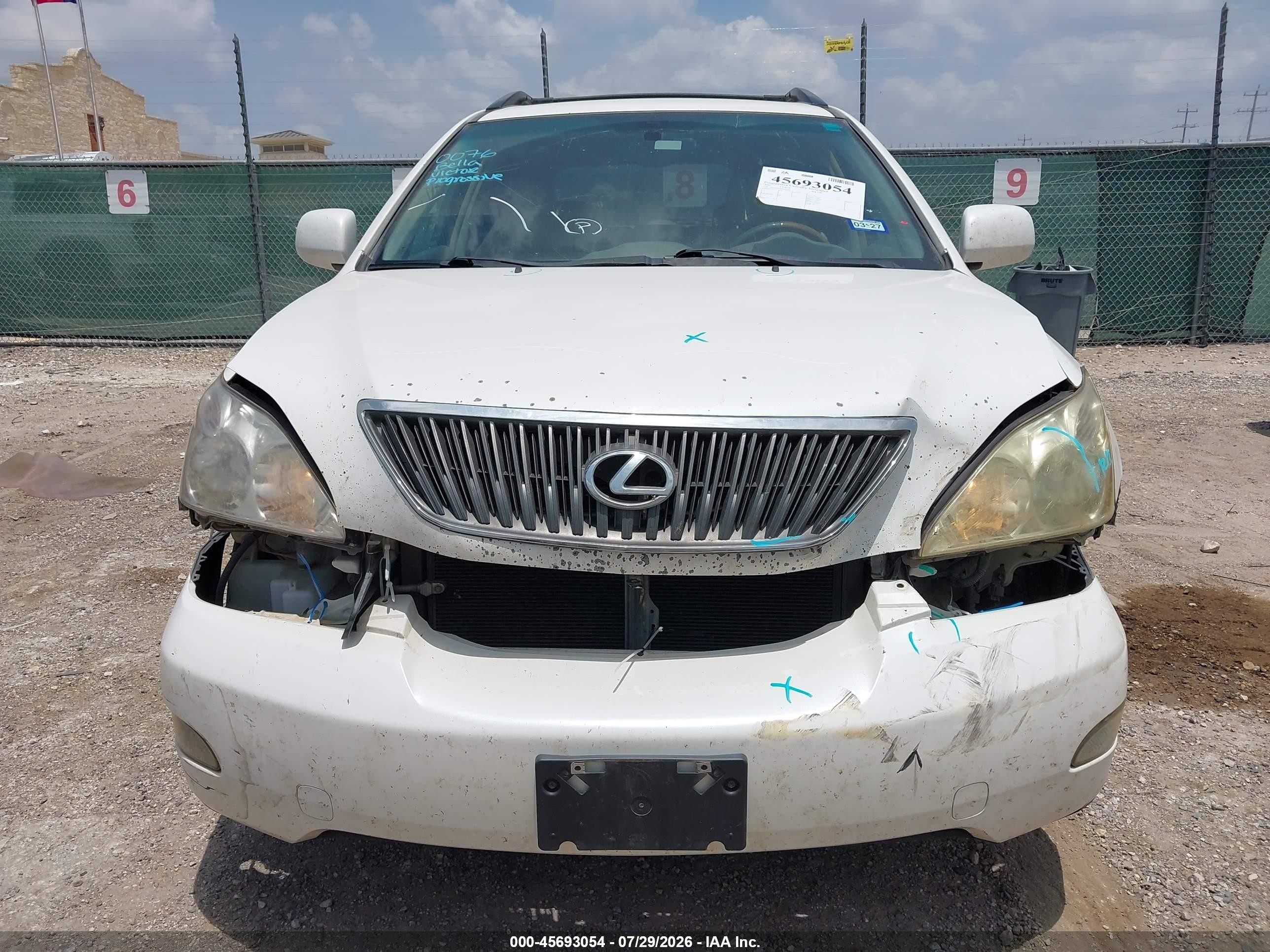 2004 Lexus Rx 330   White vin: JTJGA31U540023923