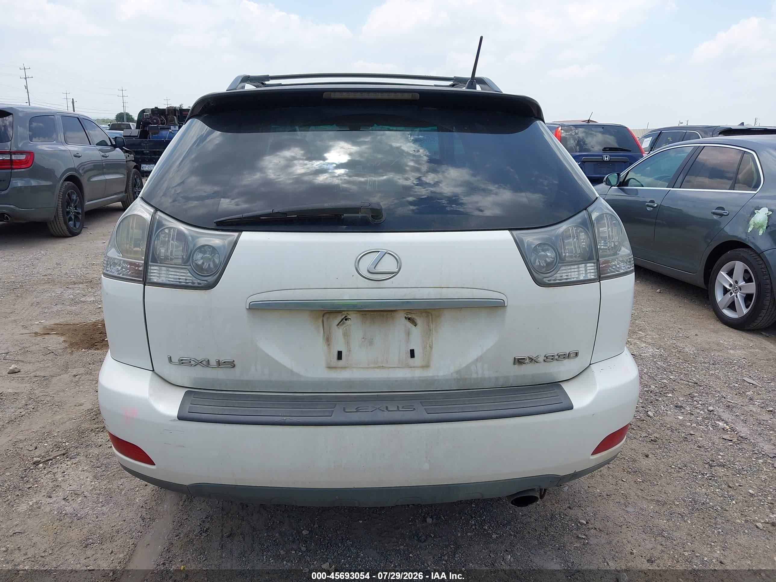 2004 Lexus Rx 330   White vin: JTJGA31U540023923