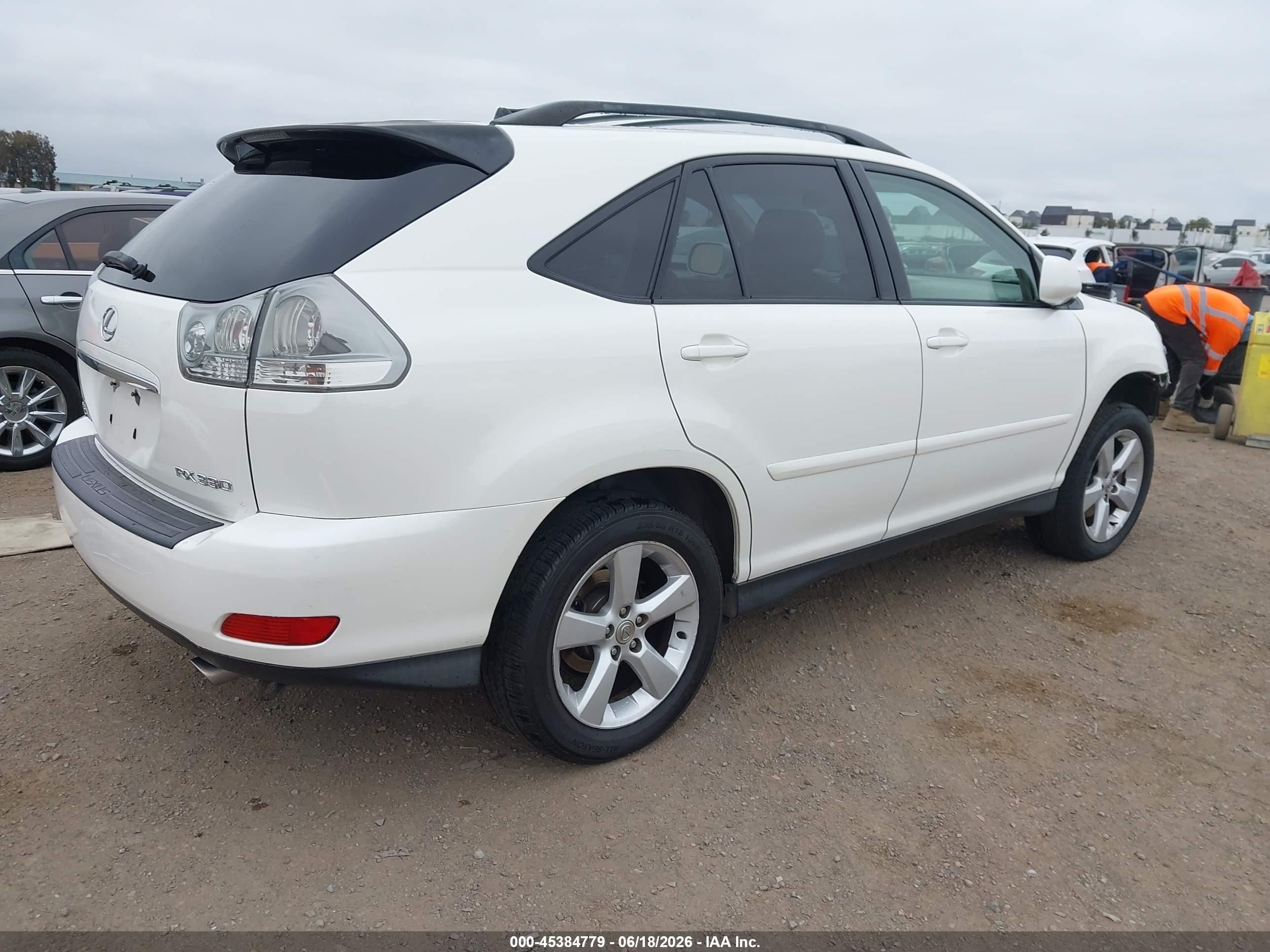 2005 Lexus Rx 330   White vin: JTJGA31U850057033