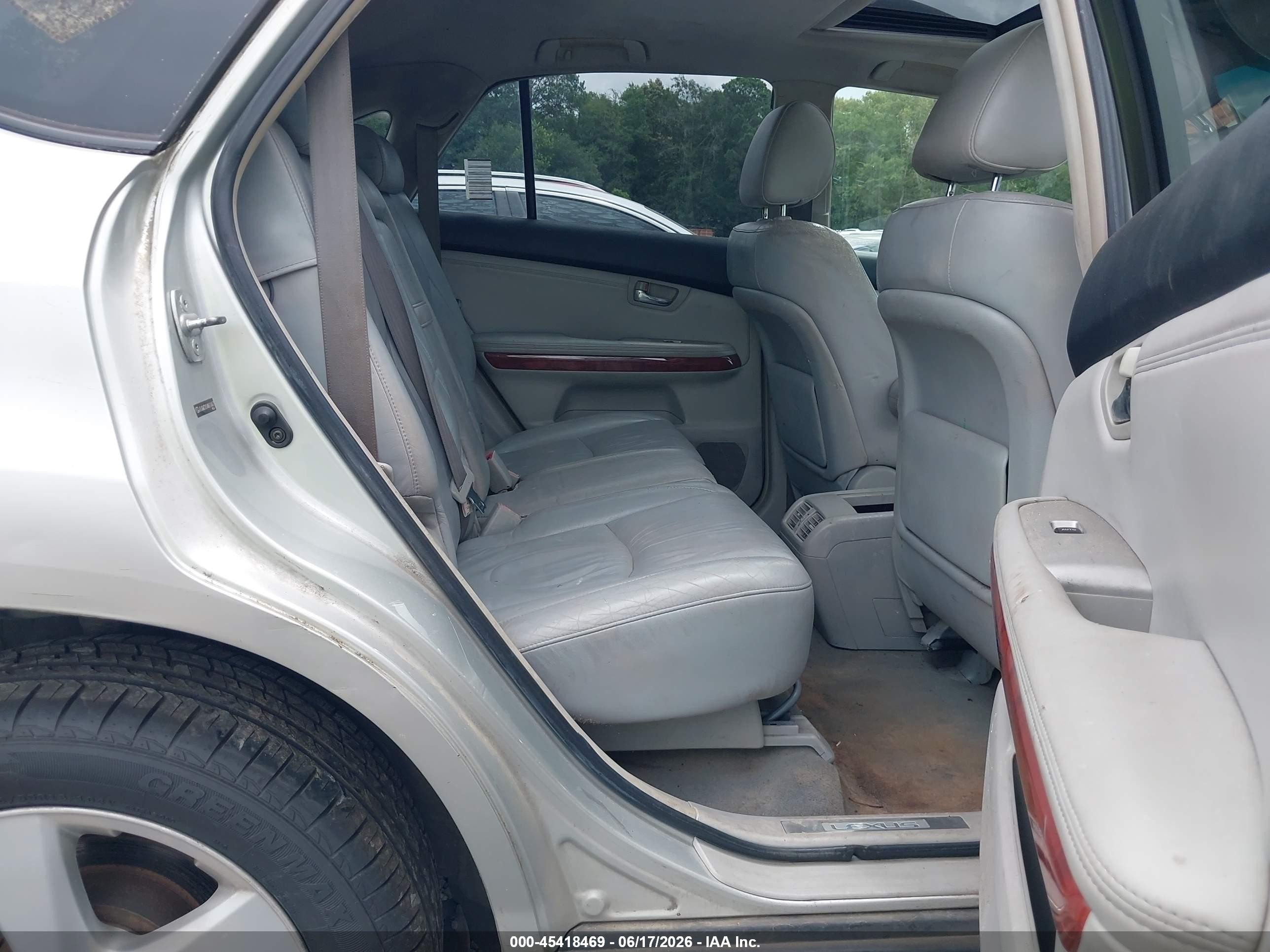 2004 Lexus Rx 330   Silver vin: JTJGA31U940016487