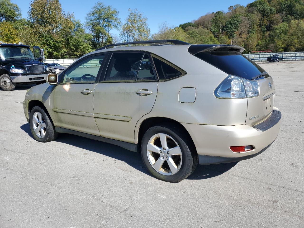 2006 Lexus Rx 330 Gold vin: JTJGA31U960065644