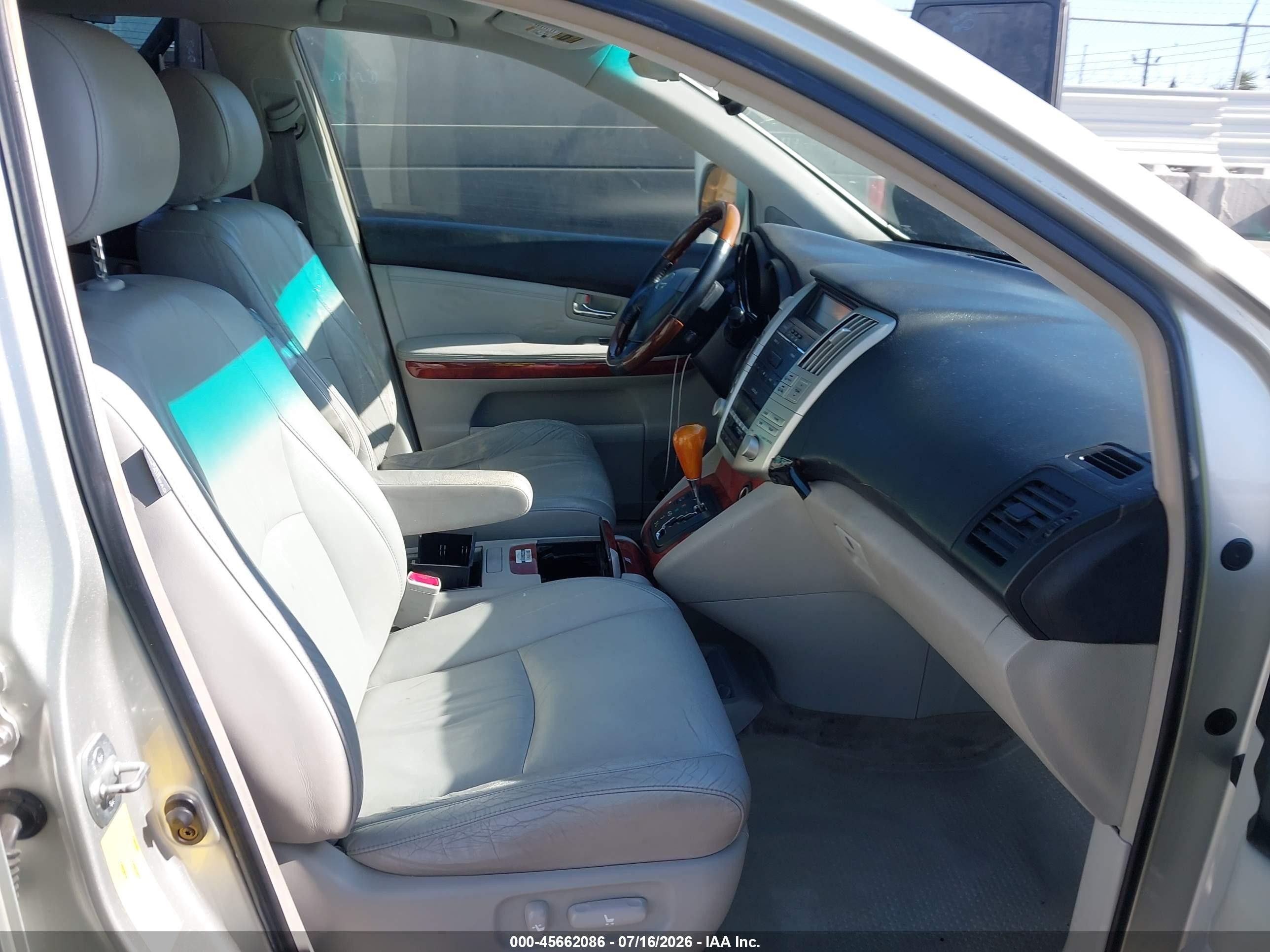 2004 Lexus Rx 330   Серебряный vin: JTJGA31UX40037641
