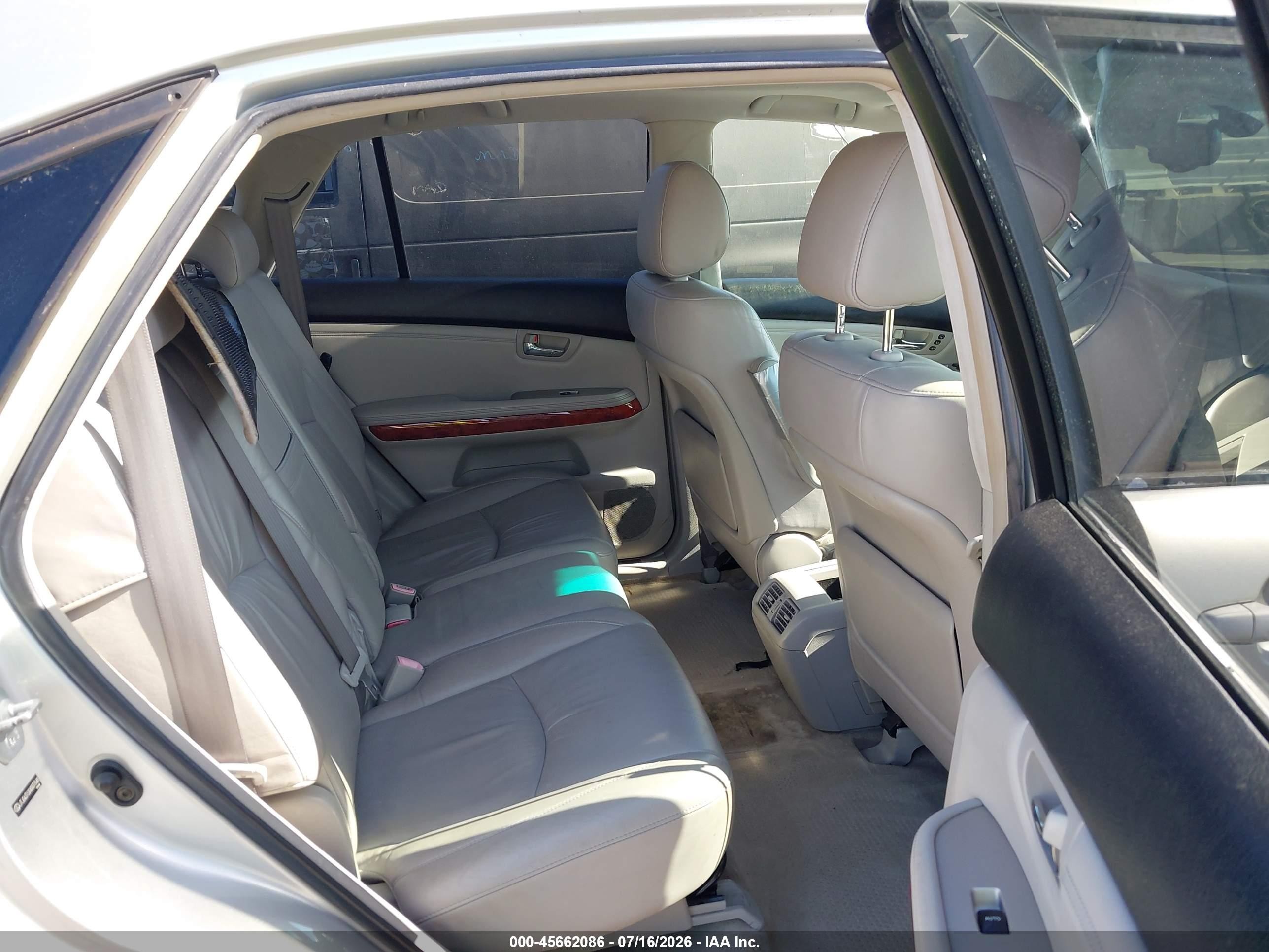 2004 Lexus Rx 330   Серебряный vin: JTJGA31UX40037641