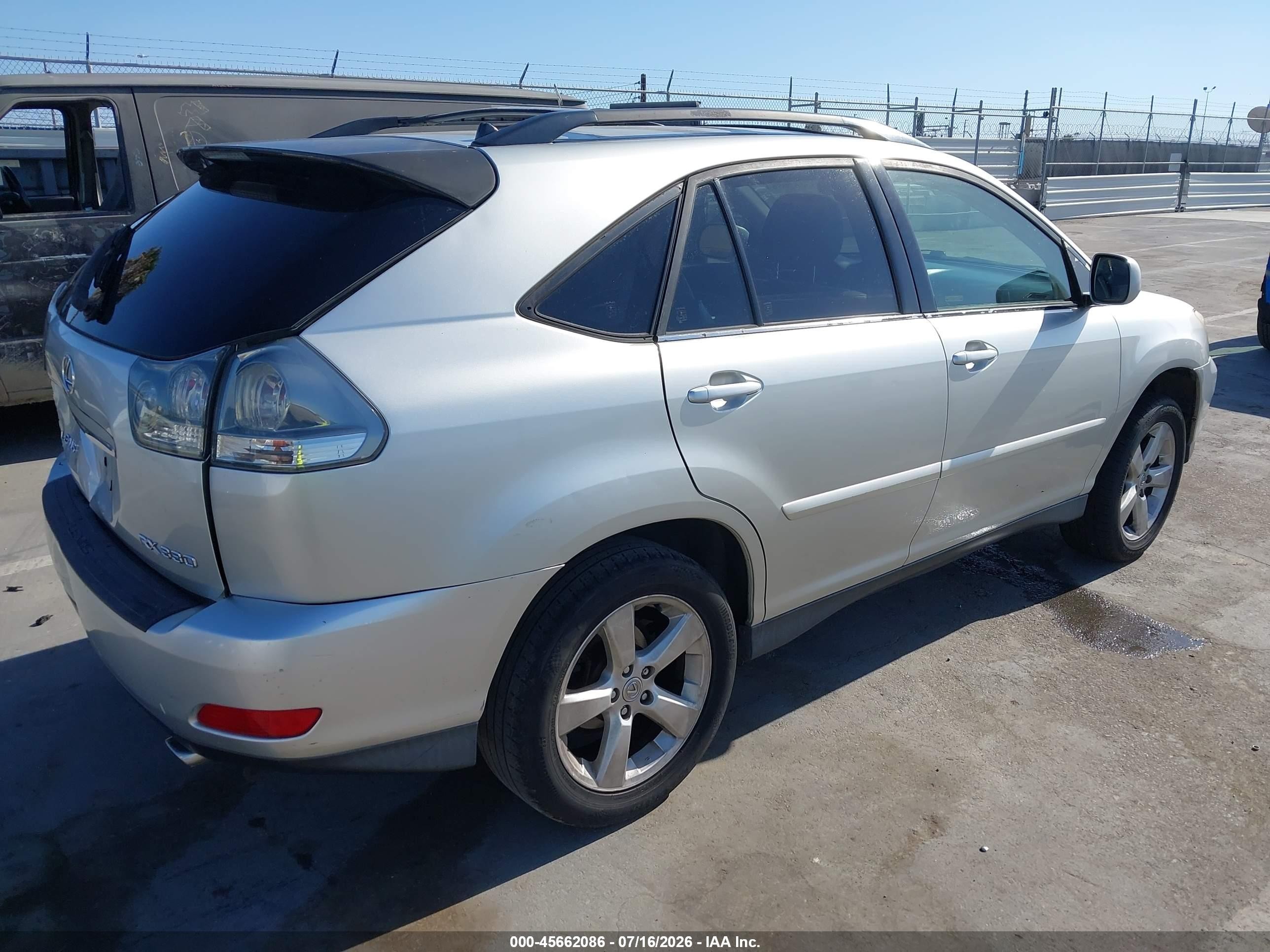 2004 Lexus Rx 330   Серебряный vin: JTJGA31UX40037641