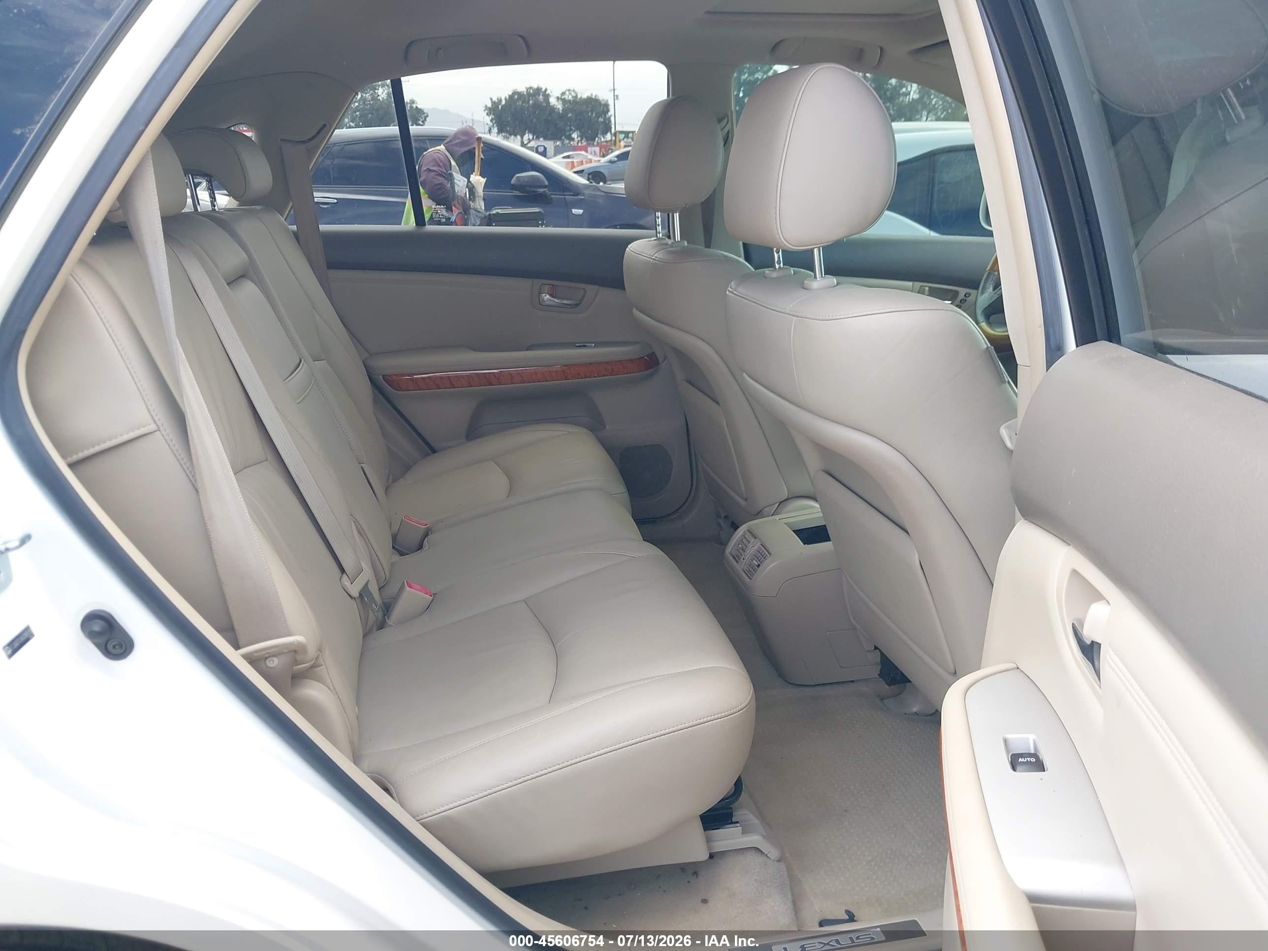 2006 Lexus Rx 330   White vin: JTJGA31UX60065765