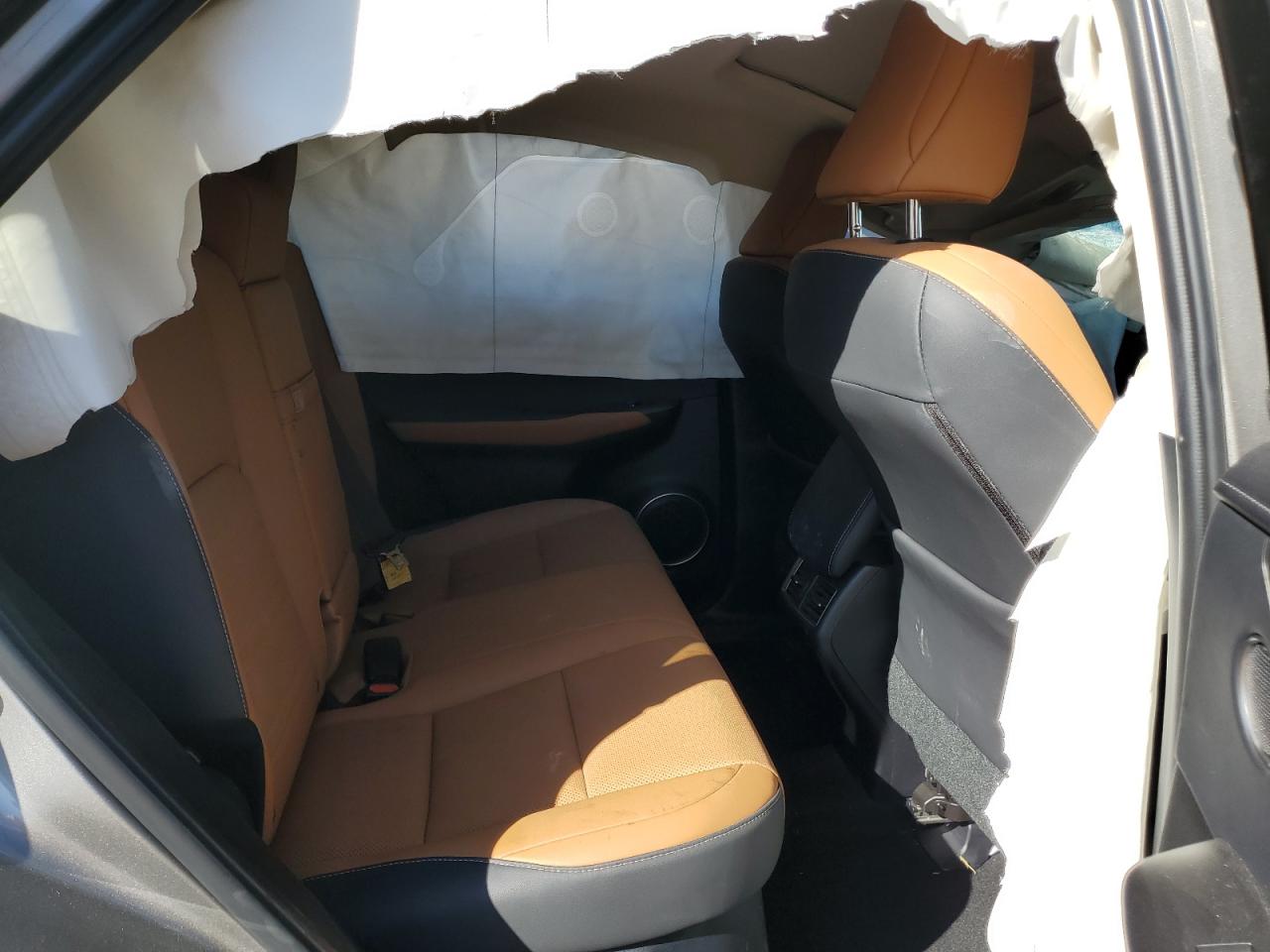 2021 Lexus Nx 300 Base Gold vin: JTJGARBZ7M2197073