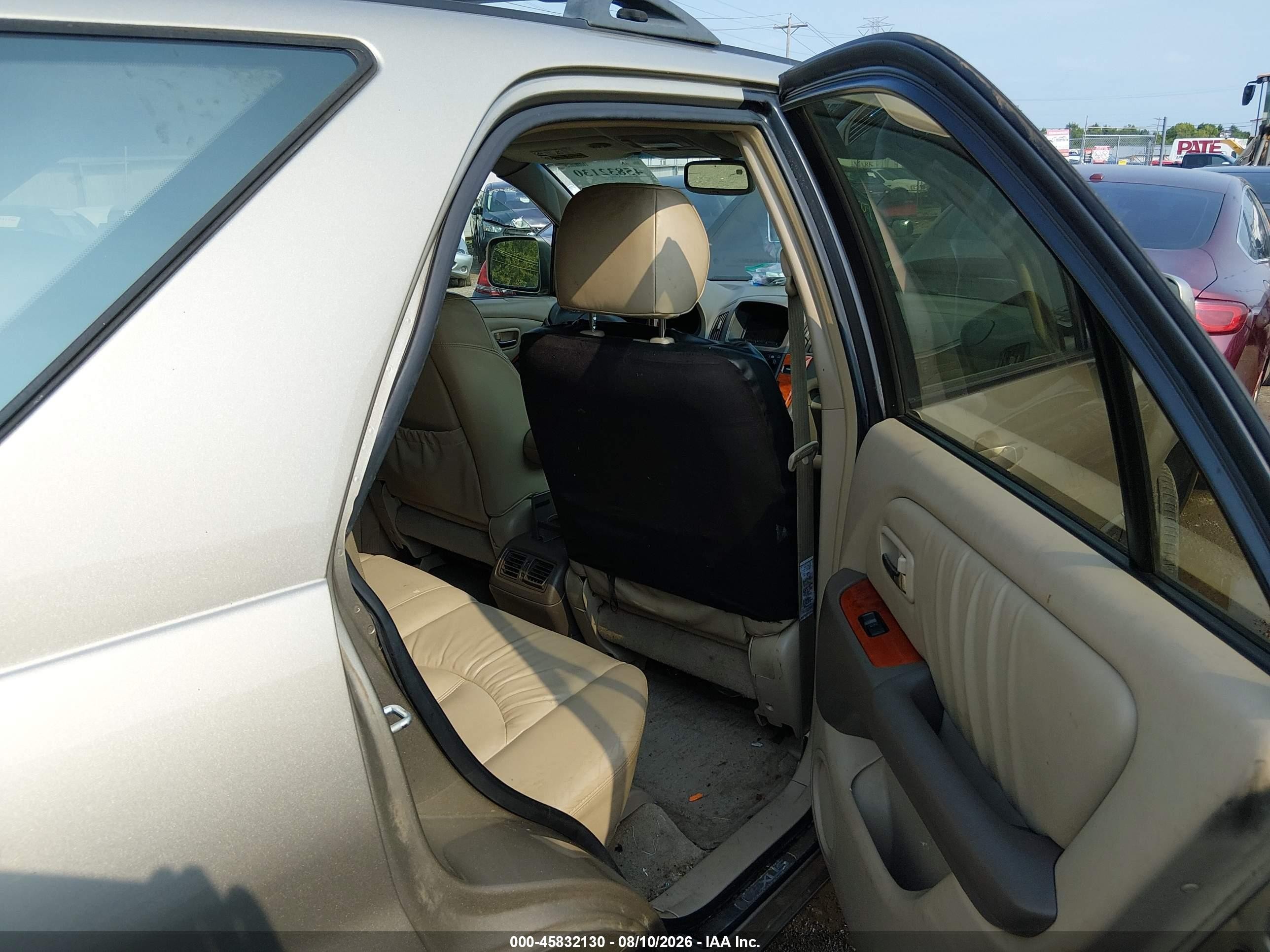 2003 Lexus Rx 300   Gold vin: JTJGF10U030156918