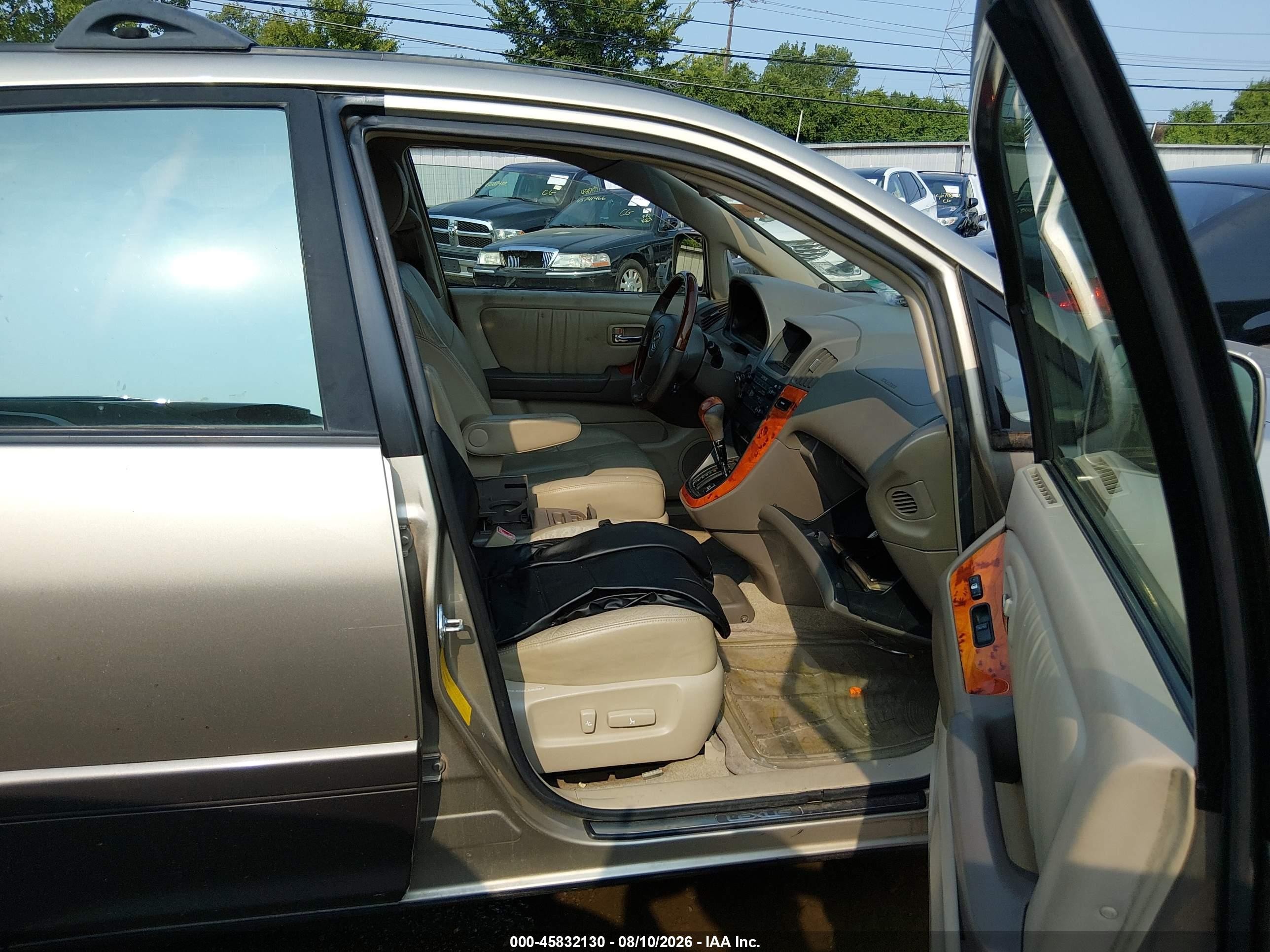 2003 Lexus Rx 300   Gold vin: JTJGF10U030156918