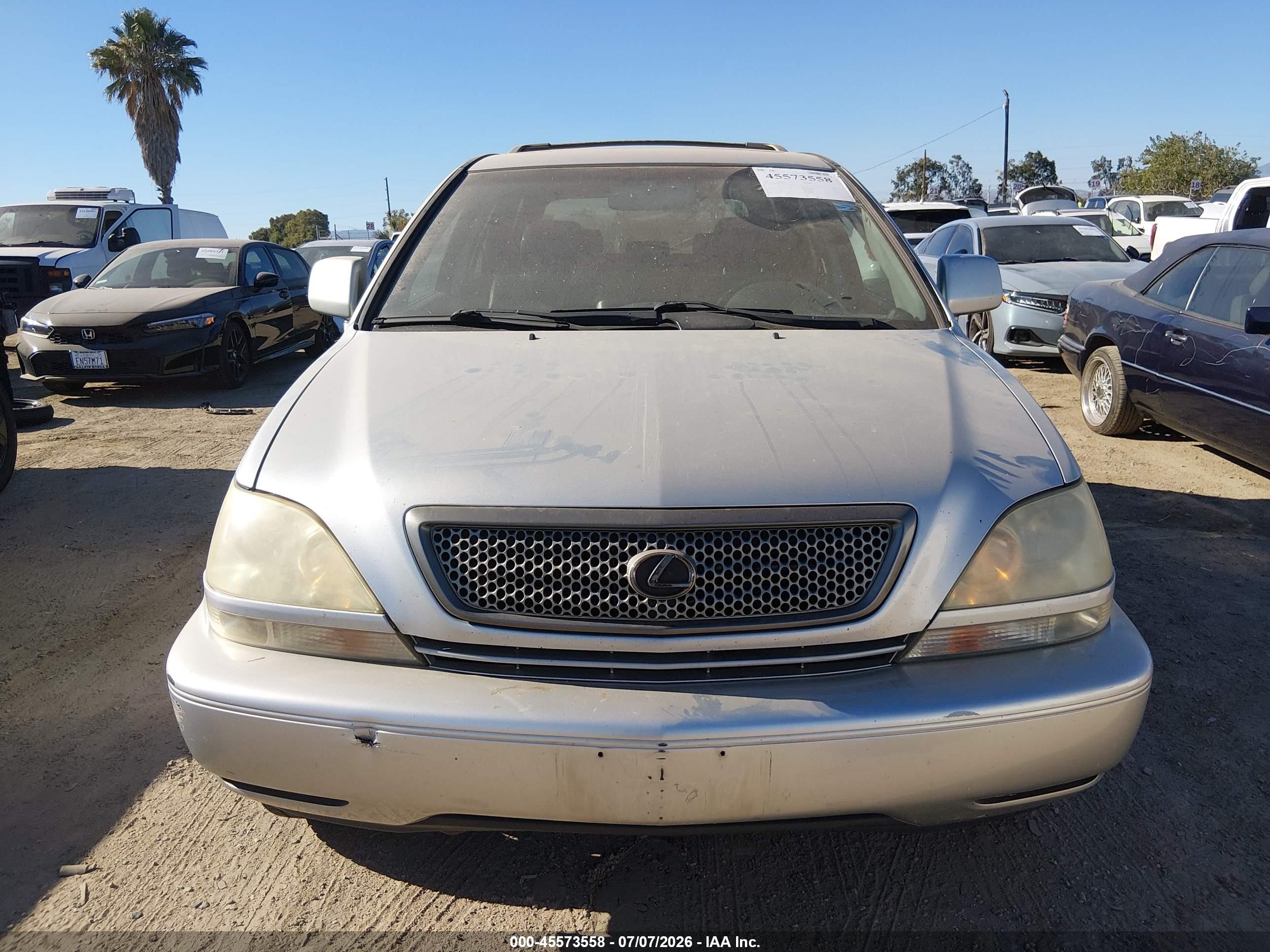 2001 Lexus Rx 300   Silver vin: JTJGF10U210107121